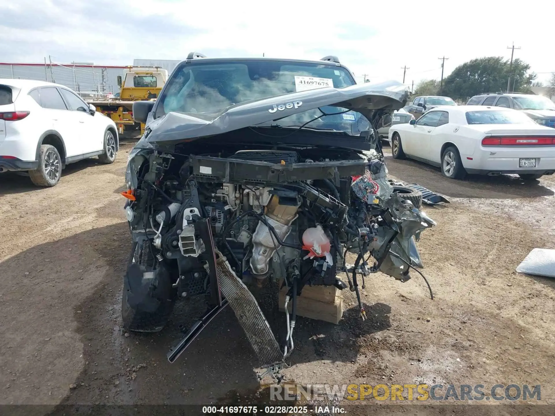 12 fotografías del automóvil dañado ZACNJDB17NPN48608 JEEP RENEGADE 2022
