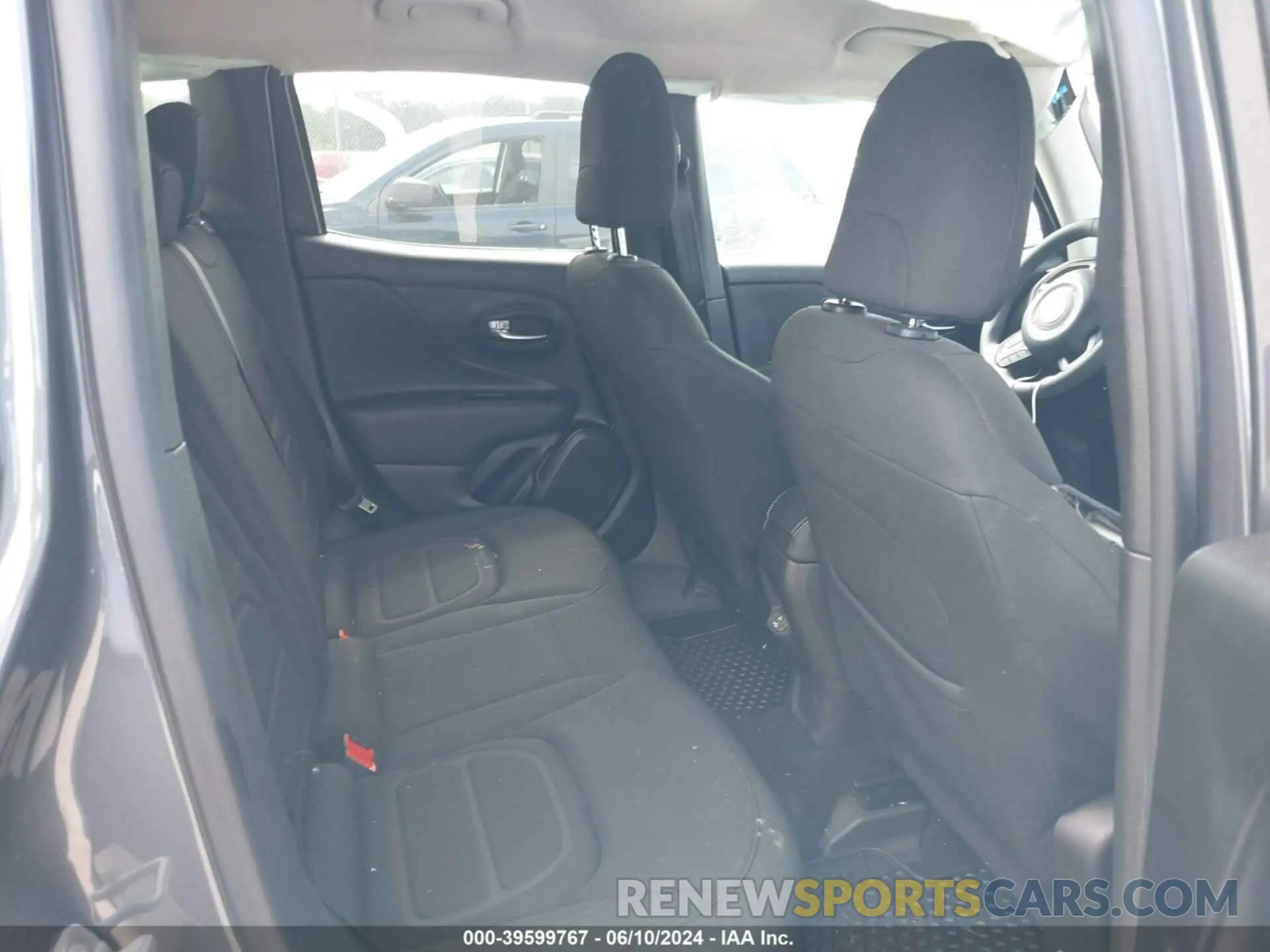 8 fotografías del automóvil dañado ZACNJDB17NPN61665 JEEP RENEGADE 2022