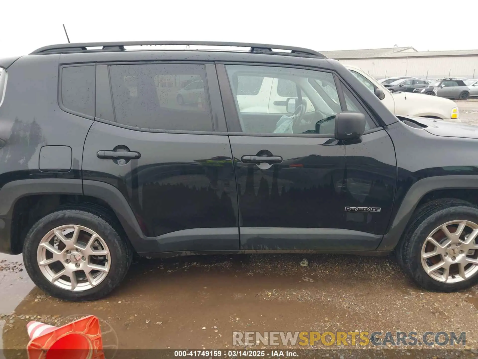 13 fotografías del automóvil dañado ZACNJDB17NPN85853 JEEP RENEGADE 2022