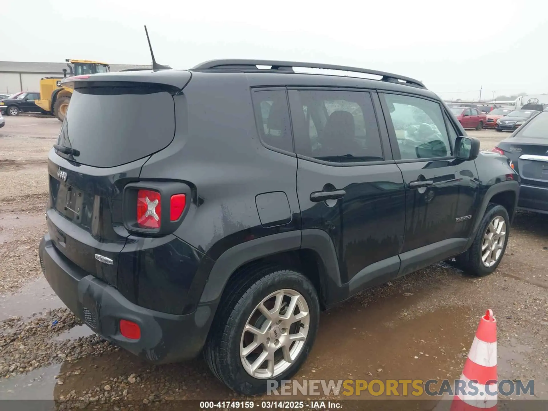 4 fotografías del automóvil dañado ZACNJDB17NPN85853 JEEP RENEGADE 2022