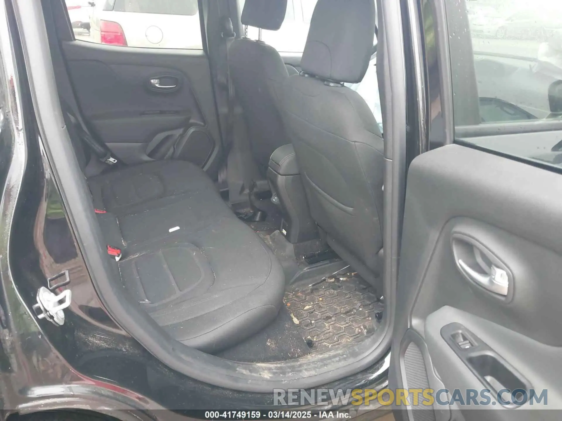 8 fotografías del automóvil dañado ZACNJDB17NPN85853 JEEP RENEGADE 2022
