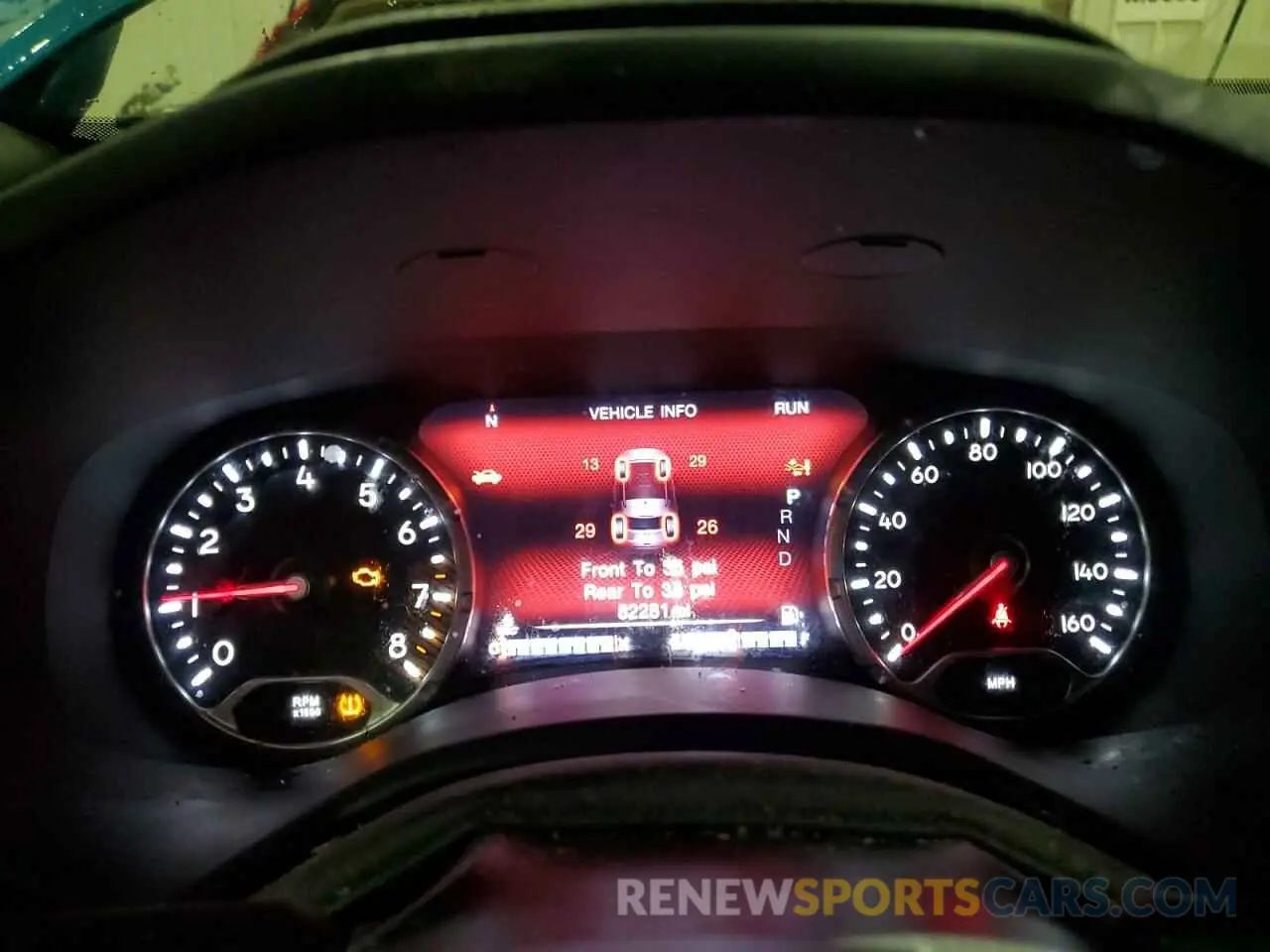 9 fotografías del automóvil dañado ZACNJDB19NPN50716 JEEP RENEGADE 2022