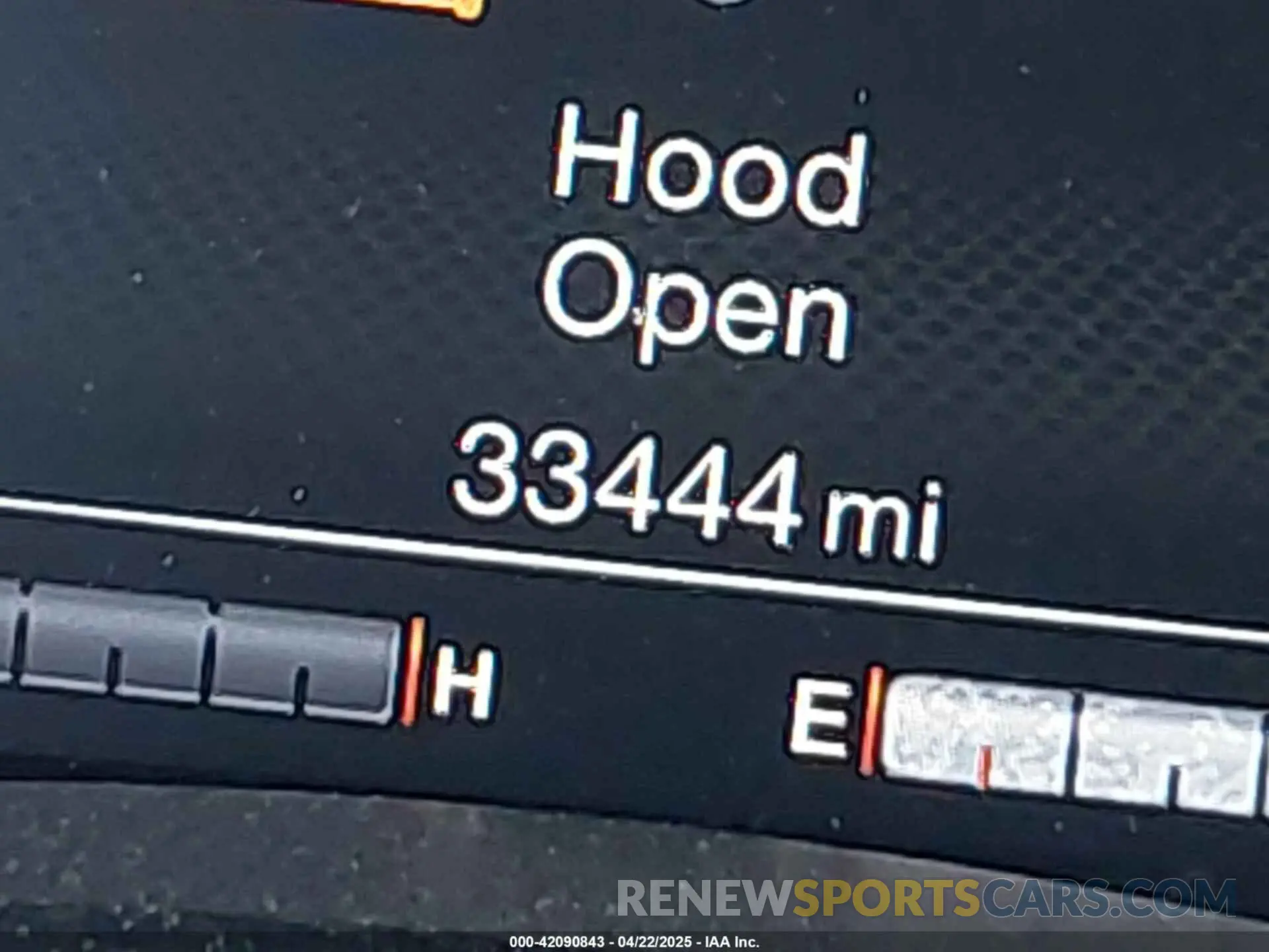 16 fotografías del automóvil dañado ZACNJDB19NPN80668 JEEP RENEGADE 2022