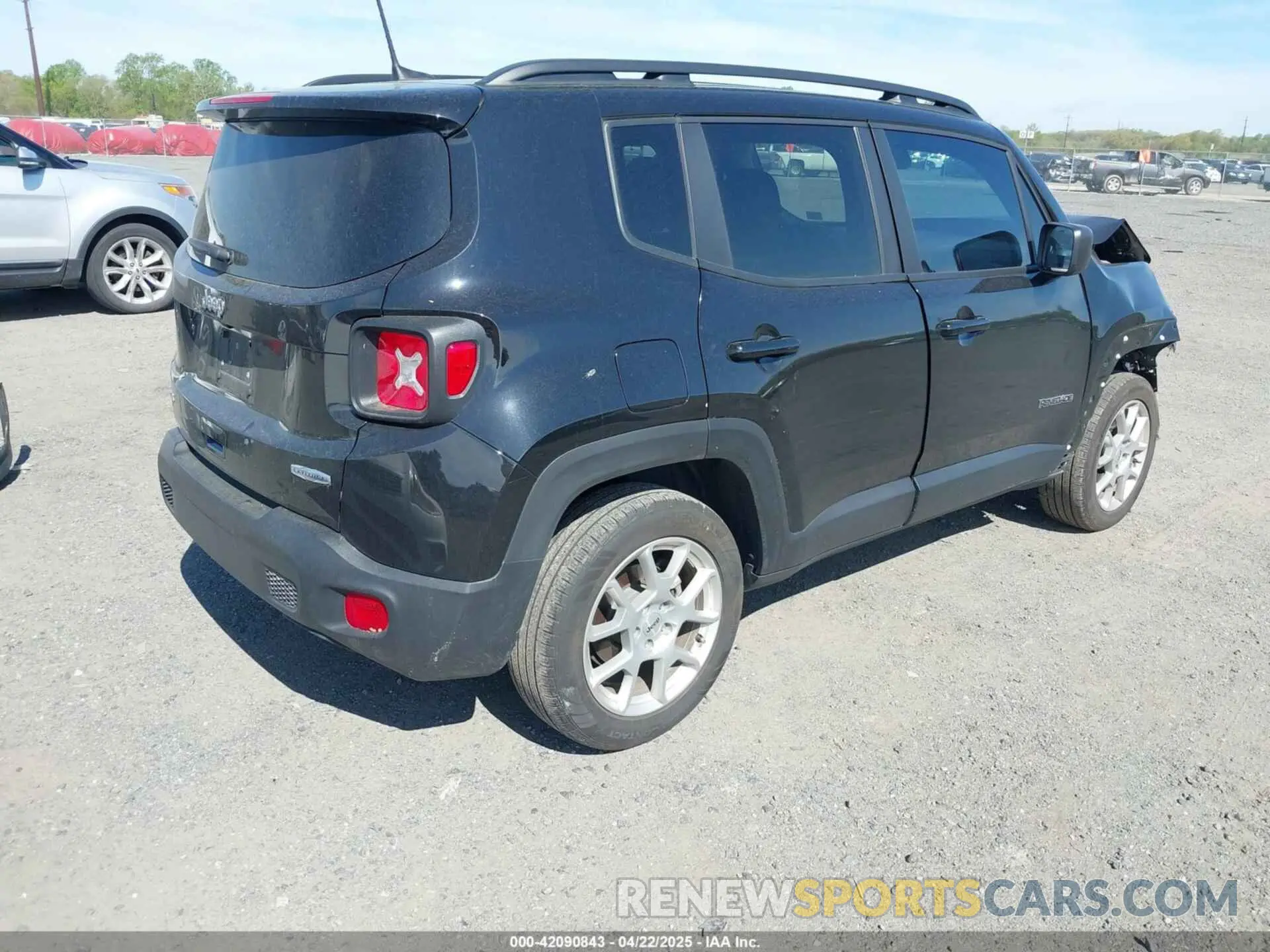4 fotografías del automóvil dañado ZACNJDB19NPN80668 JEEP RENEGADE 2022
