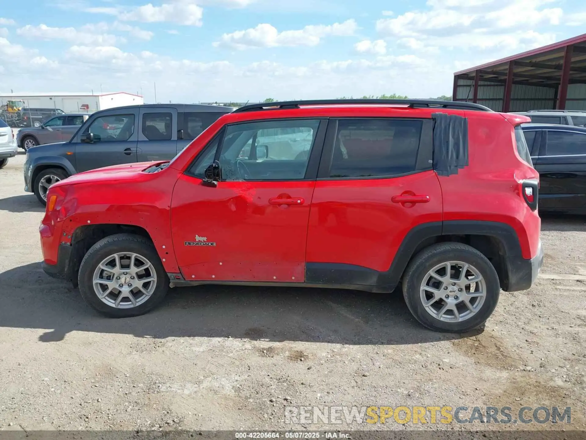 15 fotografías del automóvil dañado ZACNJDB1XNPN46562 JEEP RENEGADE 2022