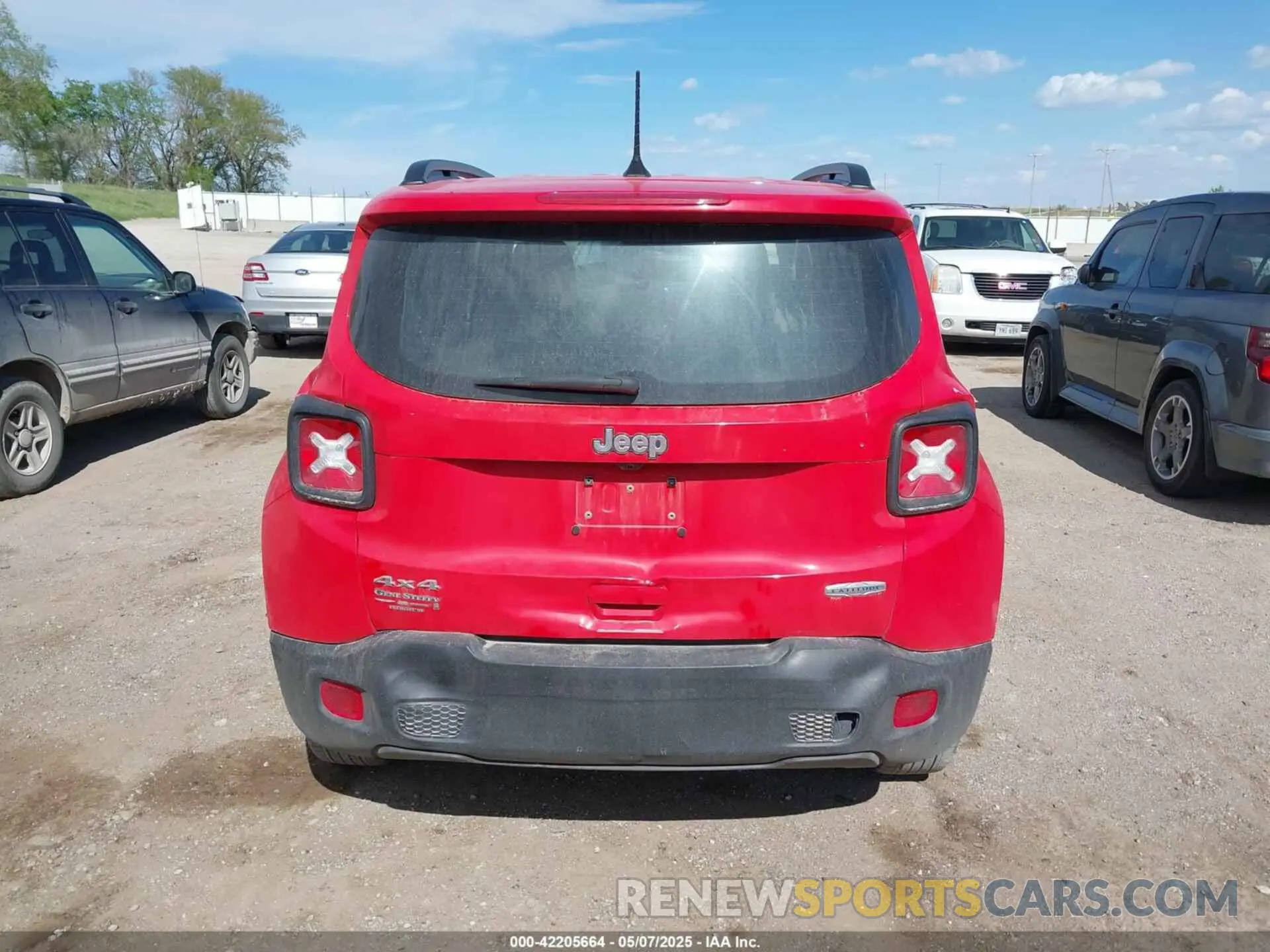 17 fotografías del automóvil dañado ZACNJDB1XNPN46562 JEEP RENEGADE 2022
