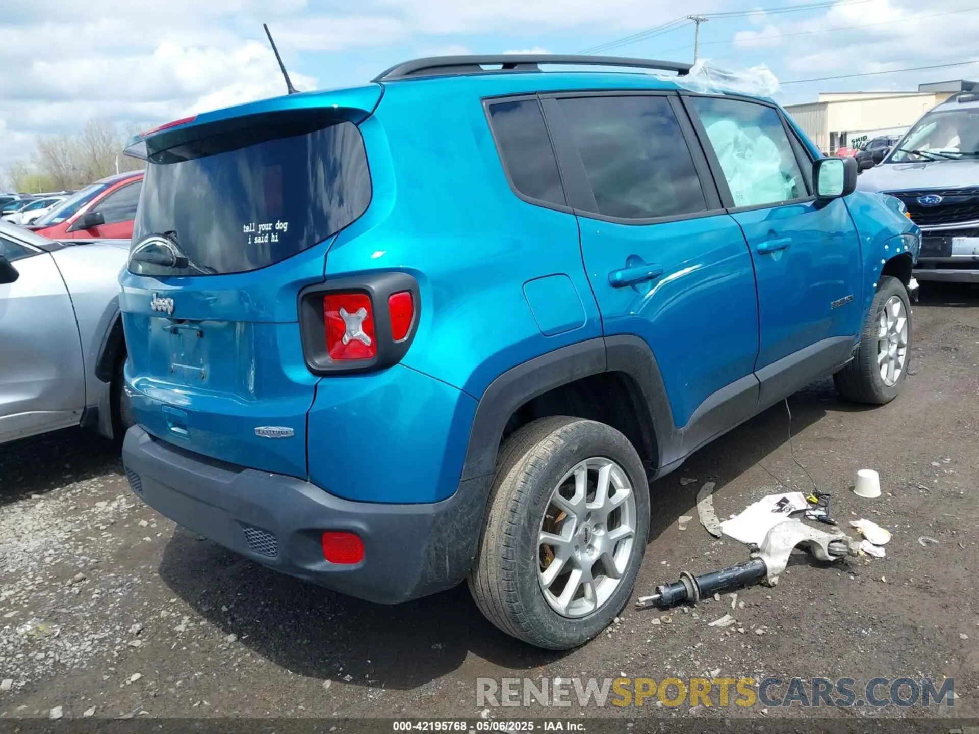 4 fotografías del automóvil dañado ZACNJDB1XNPN66679 JEEP RENEGADE 2022