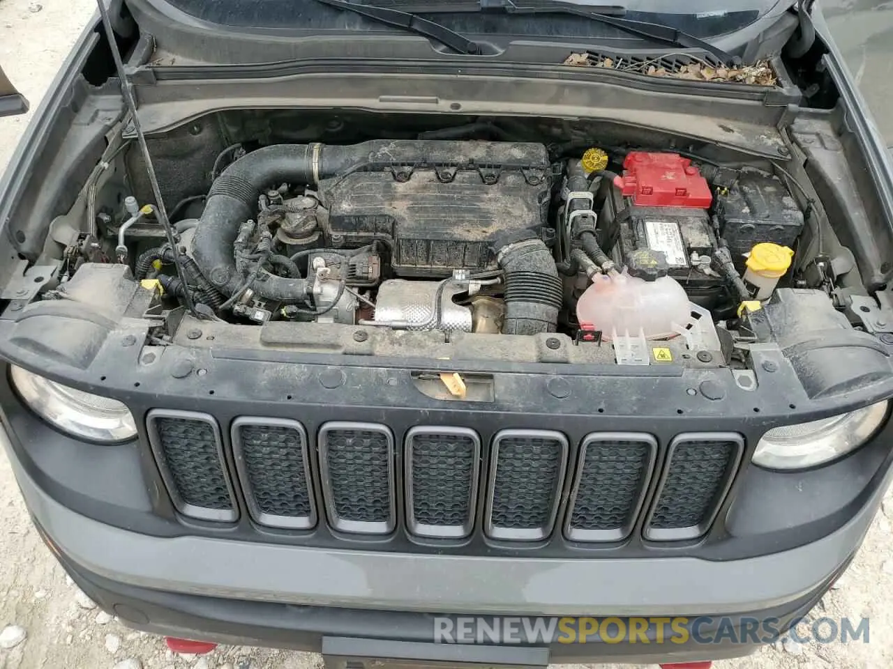 11 fotografías del automóvil dañado ZACNJDC14NPN63646 JEEP RENEGADE 2022