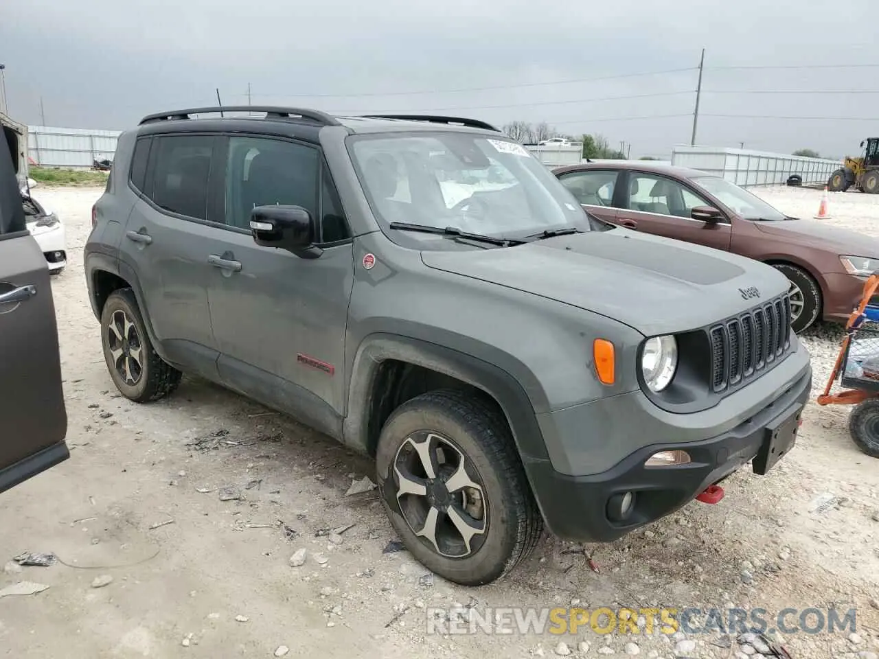 4 fotografías del automóvil dañado ZACNJDC14NPN63646 JEEP RENEGADE 2022