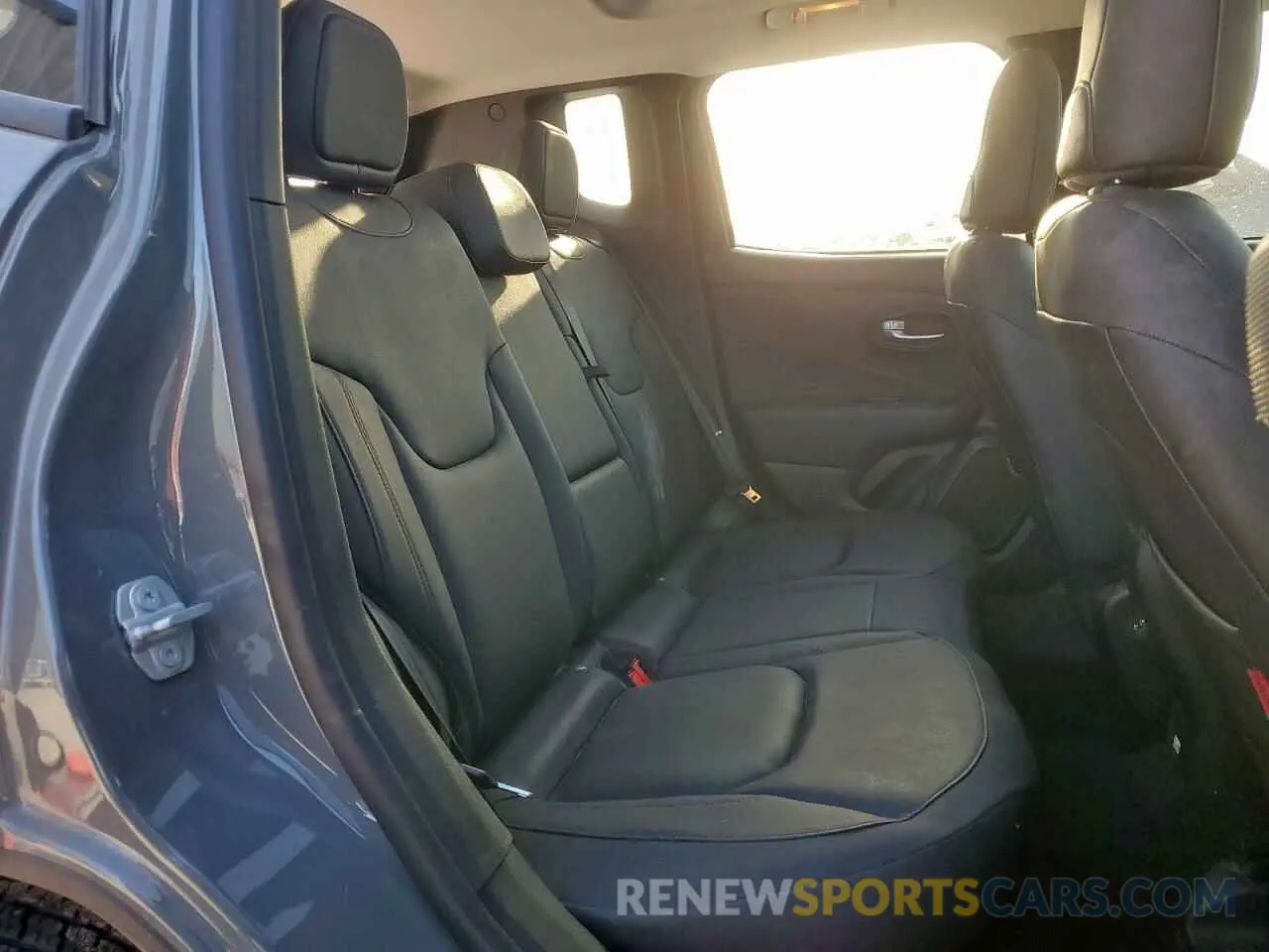 12 fotografías del automóvil dañado ZACNJDC19NPN63173 JEEP RENEGADE 2022