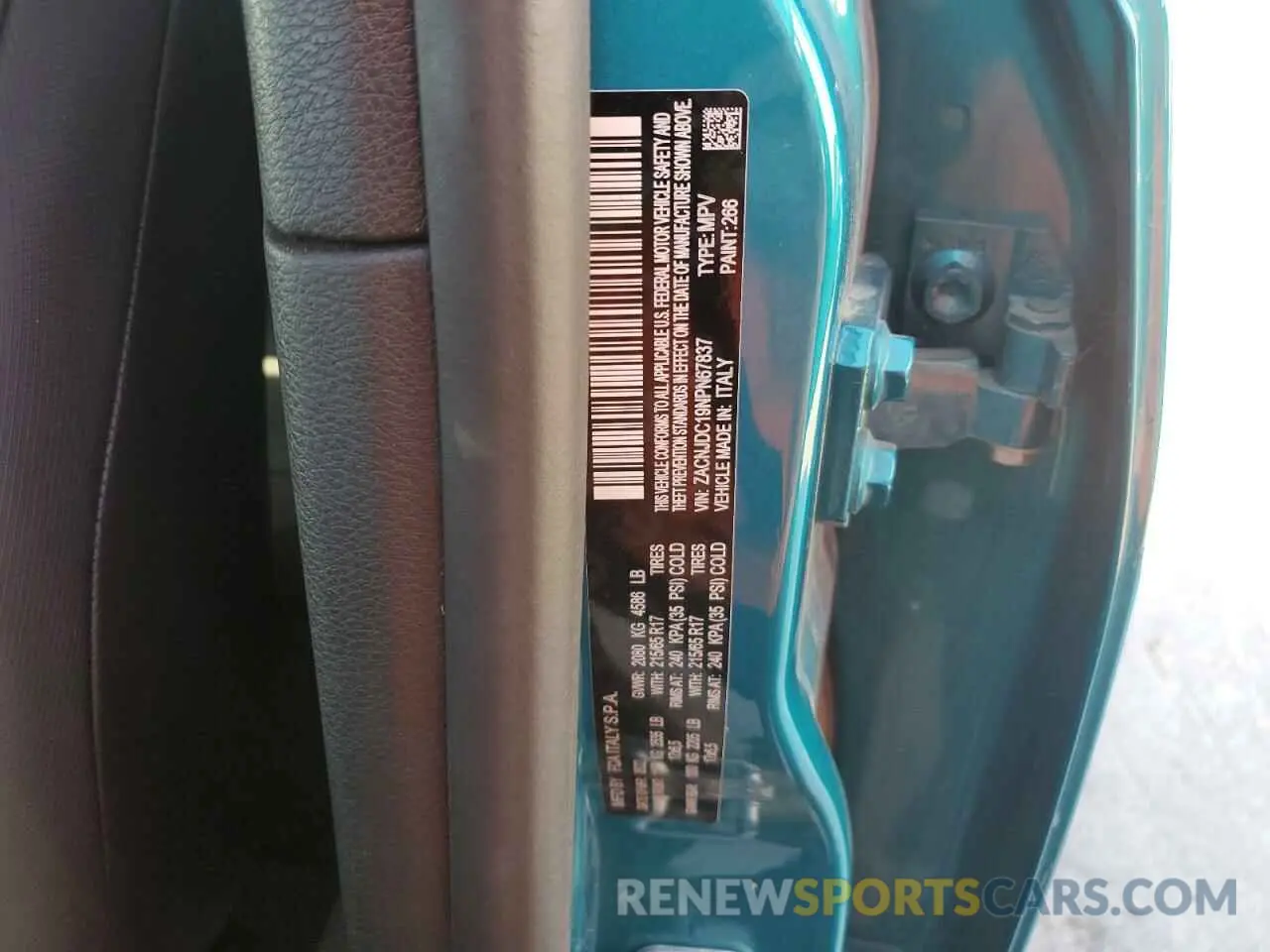 13 fotografías del automóvil dañado ZACNJDC19NPN67837 JEEP RENEGADE 2022