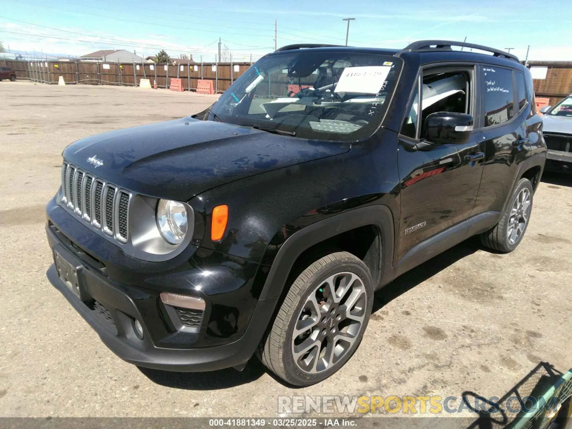 2 fotografías del automóvil dañado ZACNJDD16NPN45499 JEEP RENEGADE 2022