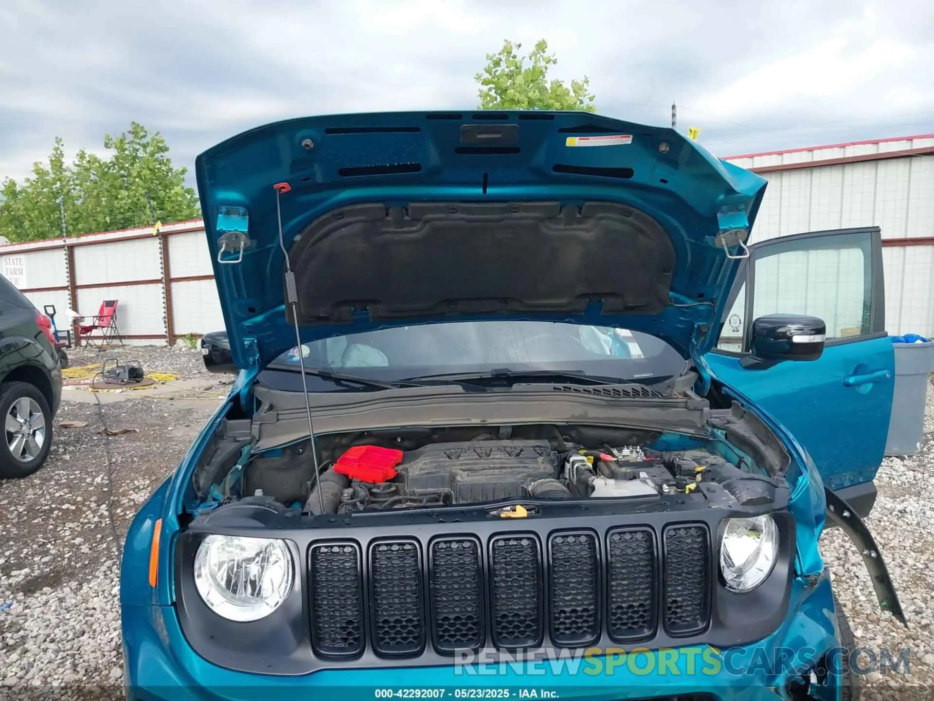 10 fotografías del automóvil dañado ZACNJDE1XNPN68198 JEEP RENEGADE 2022
