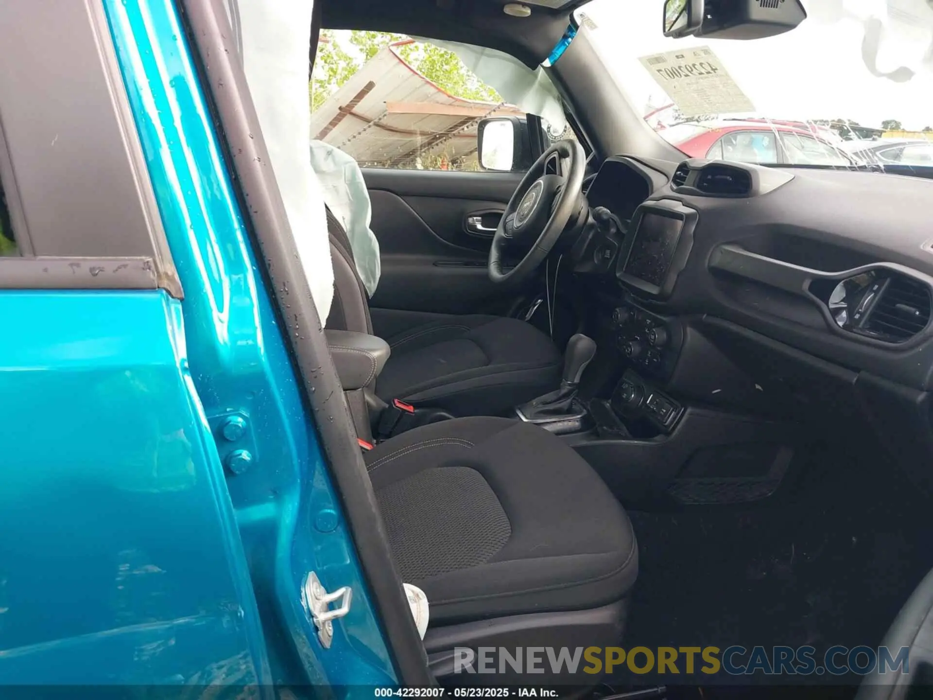 5 fotografías del automóvil dañado ZACNJDE1XNPN68198 JEEP RENEGADE 2022