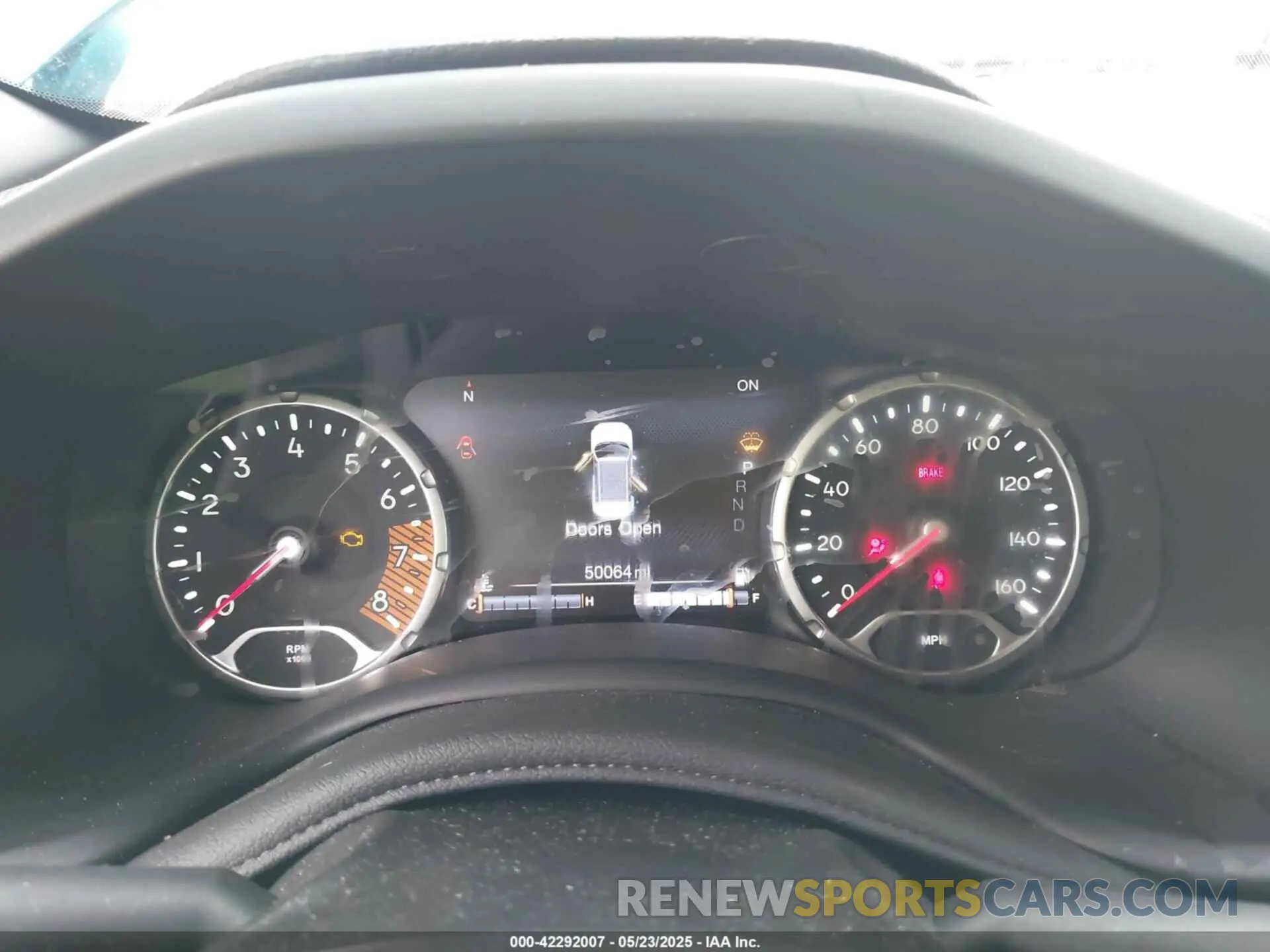 7 fotografías del automóvil dañado ZACNJDE1XNPN68198 JEEP RENEGADE 2022
