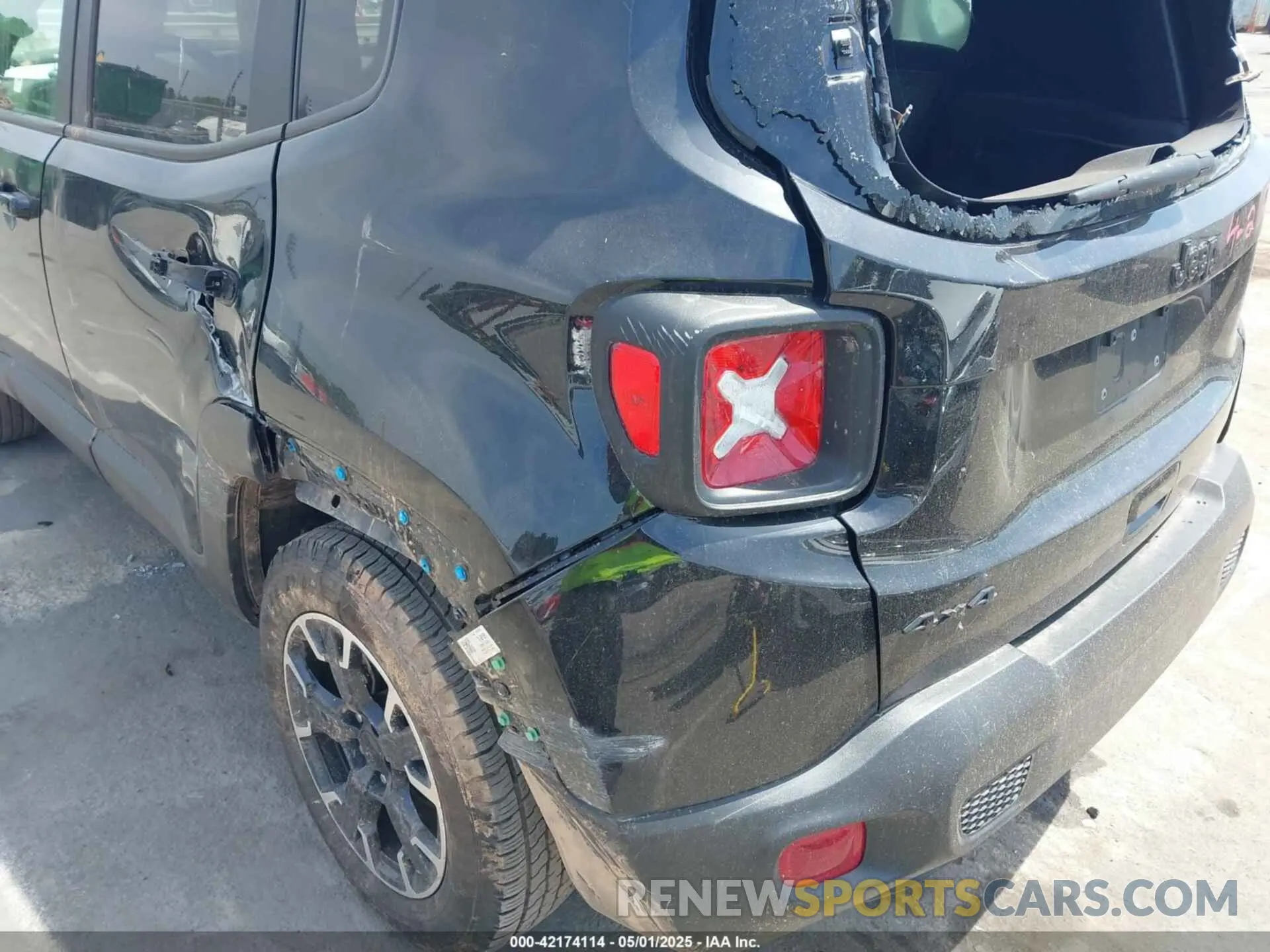 20 fotografías del automóvil dañado ZACNJDB10PPP71320 JEEP RENEGADE 2023