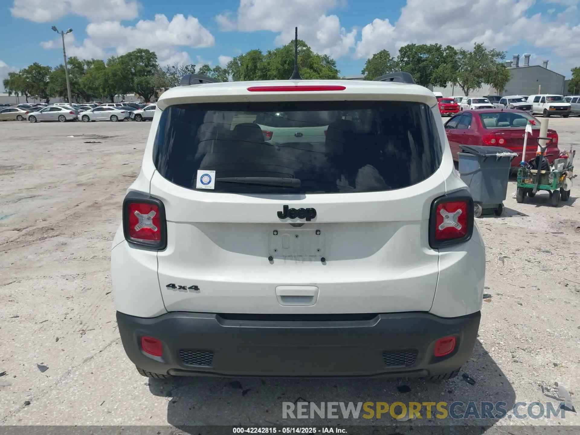 17 fotografías del automóvil dañado ZACNJDB12PPP39095 JEEP RENEGADE 2023