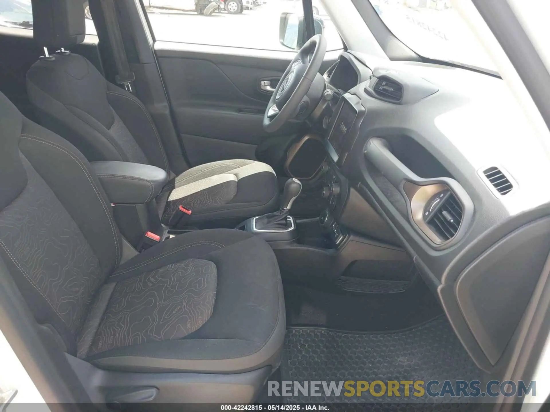 5 fotografías del automóvil dañado ZACNJDB12PPP39095 JEEP RENEGADE 2023