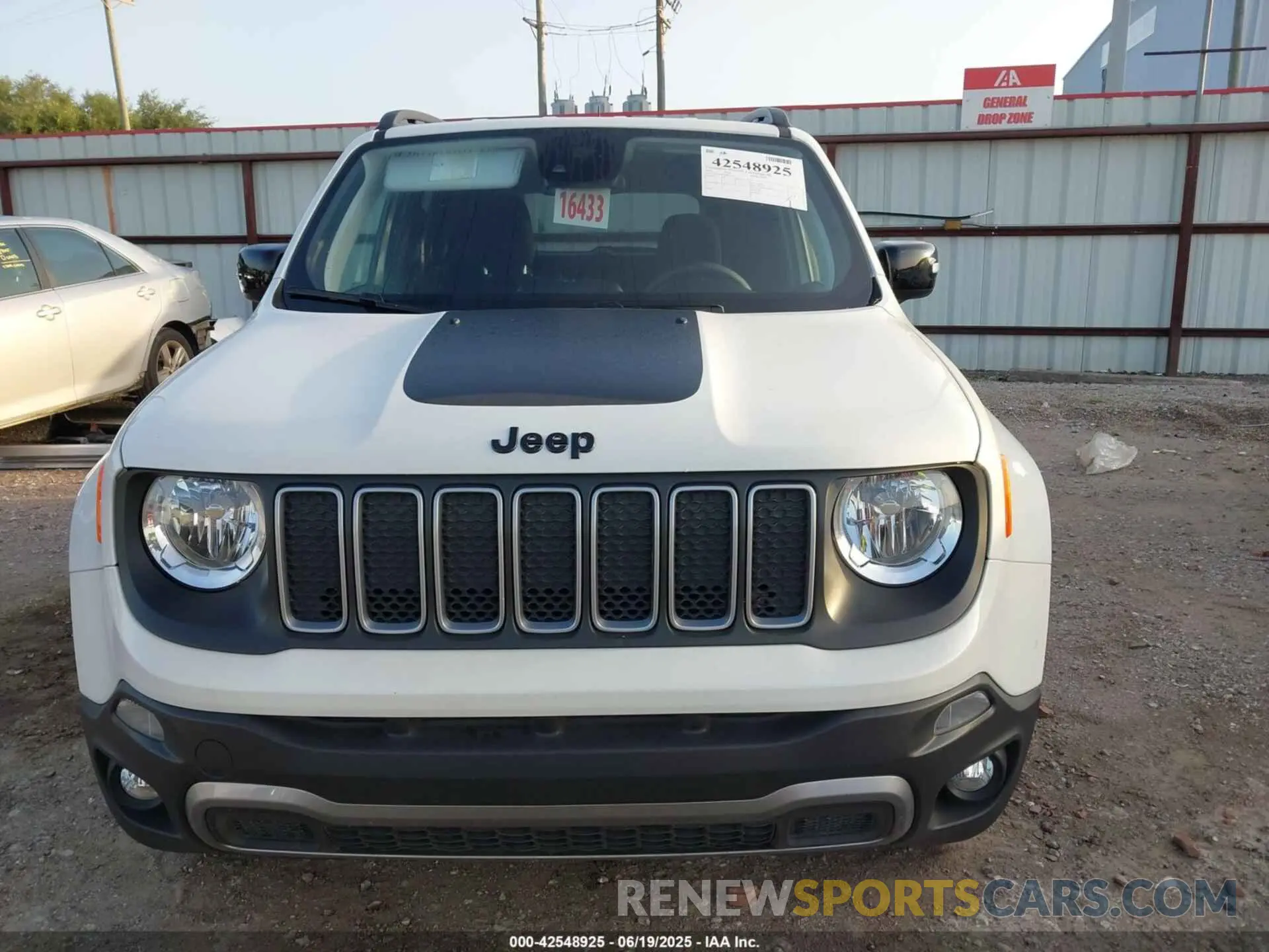 13 fotografías del automóvil dañado ZACNJDB12PPP72193 JEEP RENEGADE 2023