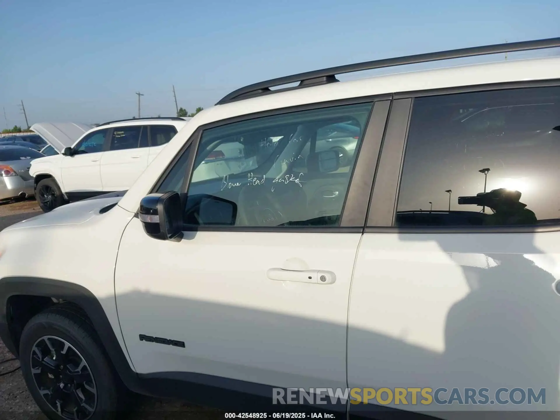 6 fotografías del automóvil dañado ZACNJDB12PPP72193 JEEP RENEGADE 2023