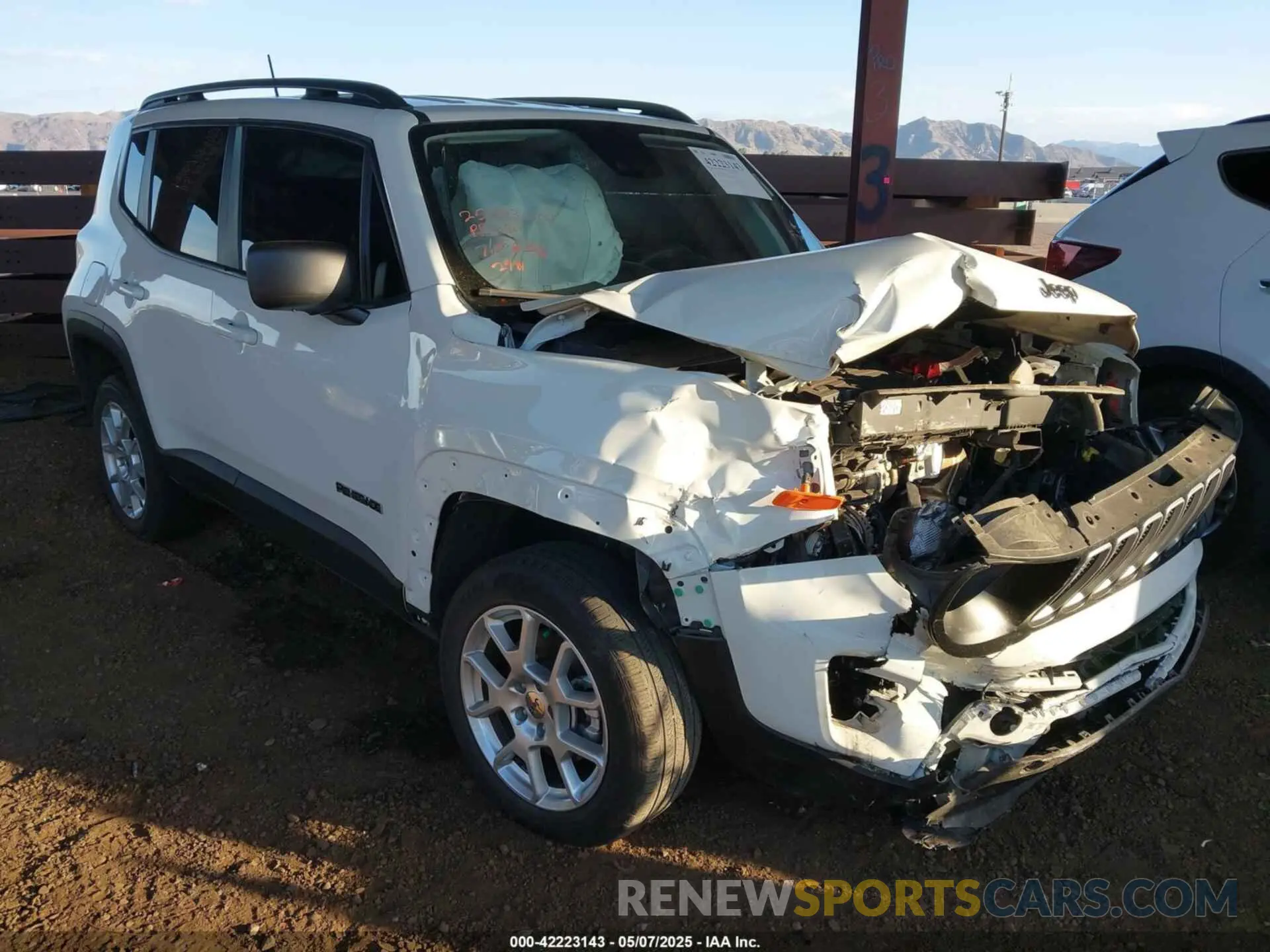 1 fotografías del automóvil dañado ZACNJDB13PPP32981 JEEP RENEGADE 2023