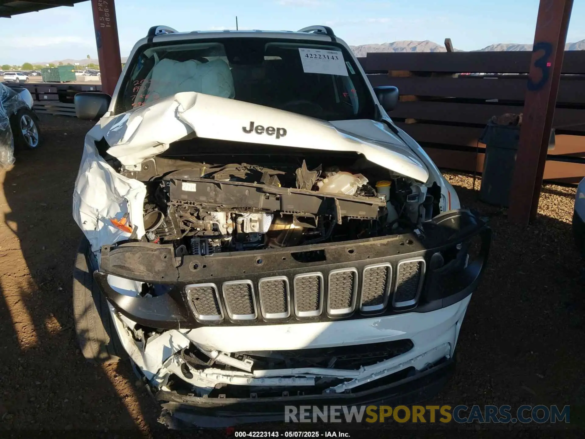12 fotografías del automóvil dañado ZACNJDB13PPP32981 JEEP RENEGADE 2023