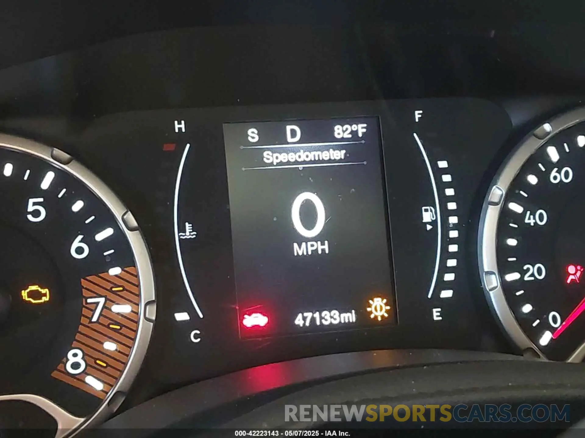 15 fotografías del automóvil dañado ZACNJDB13PPP32981 JEEP RENEGADE 2023