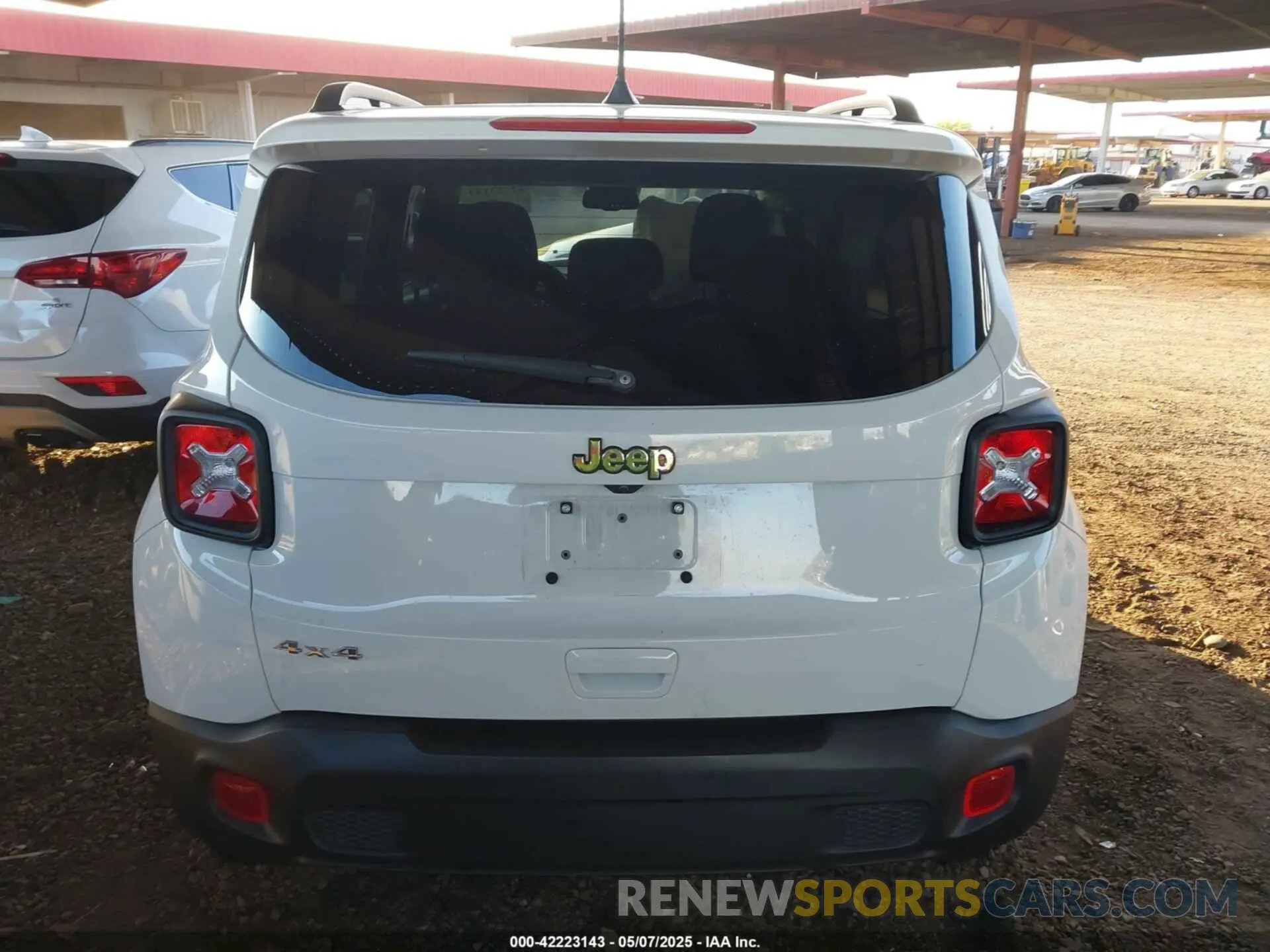 16 fotografías del automóvil dañado ZACNJDB13PPP32981 JEEP RENEGADE 2023