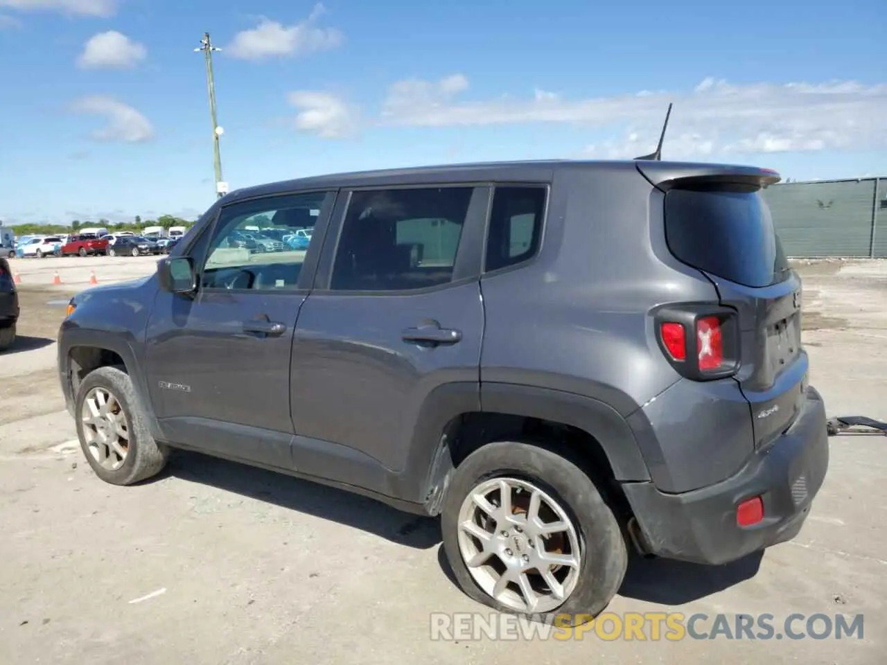 2 fotografías del automóvil dañado ZACNJDB13PPP35489 JEEP RENEGADE 2023