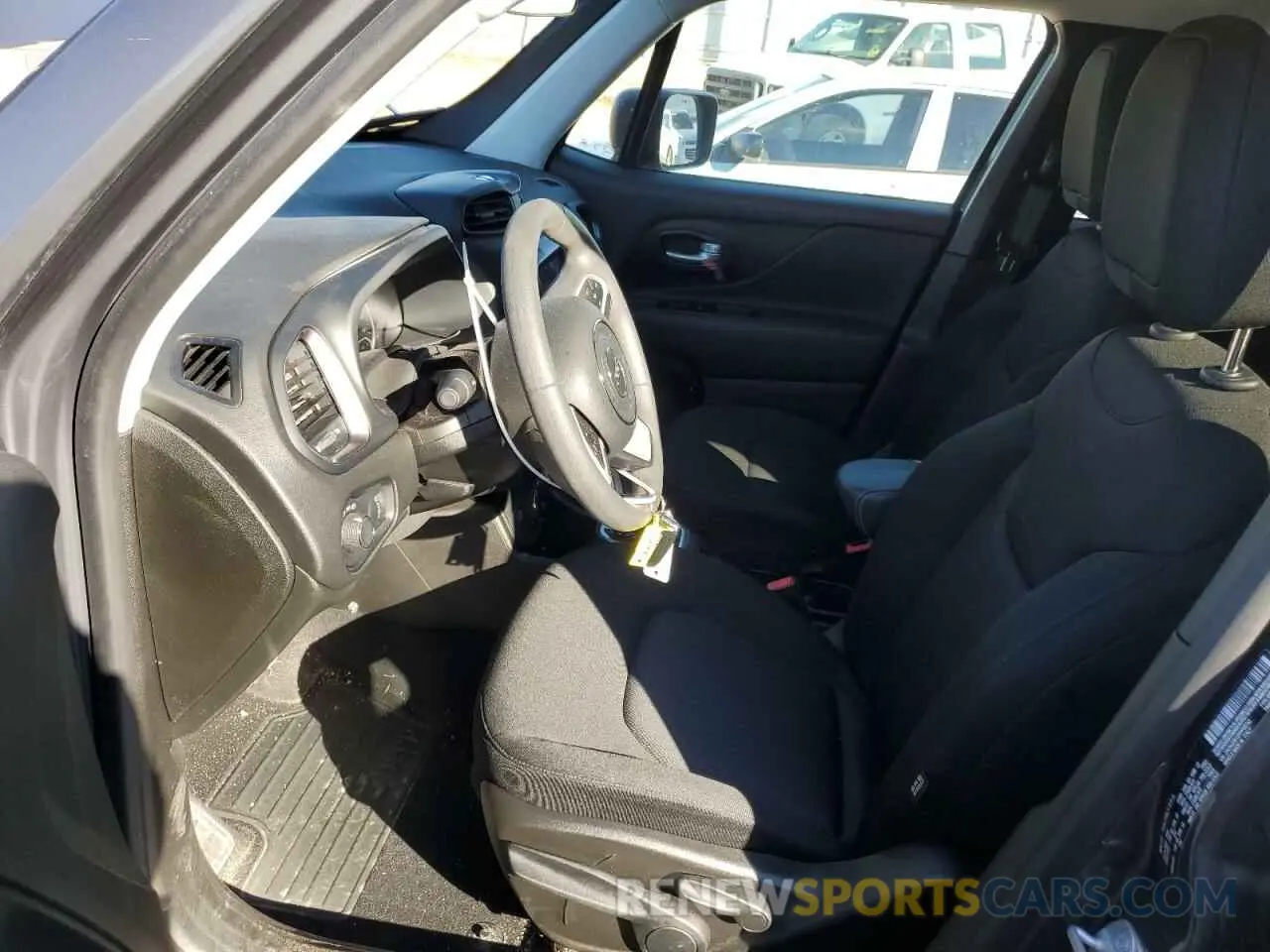 7 fotografías del automóvil dañado ZACNJDB13PPP55743 JEEP RENEGADE 2023