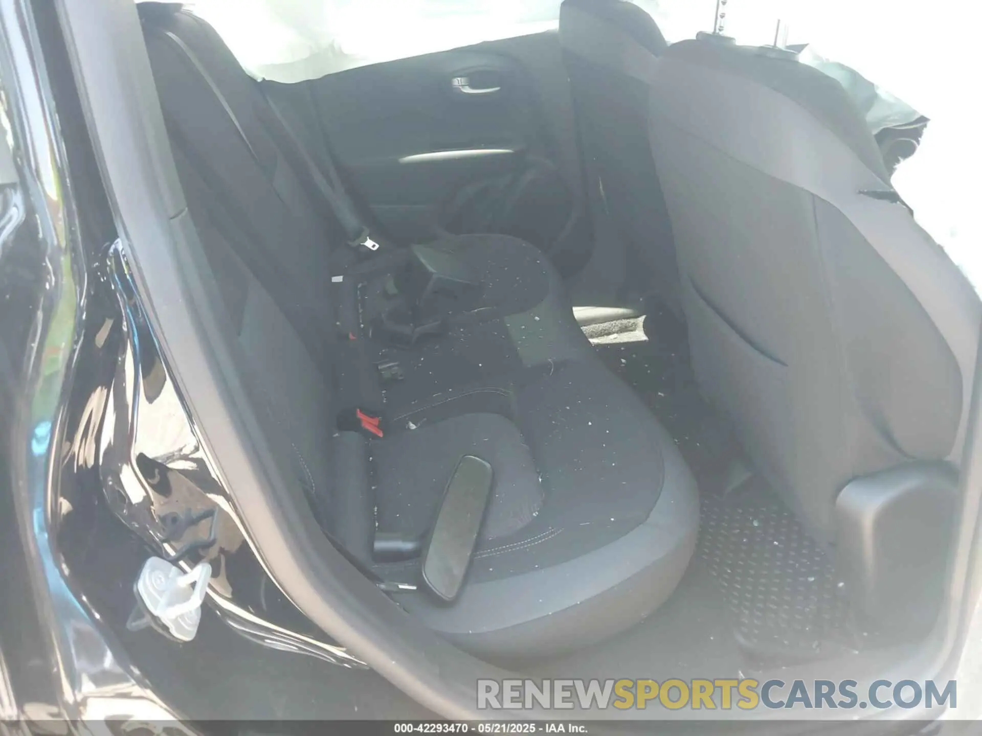 8 fotografías del automóvil dañado ZACNJDB13PPP69738 JEEP RENEGADE 2023
