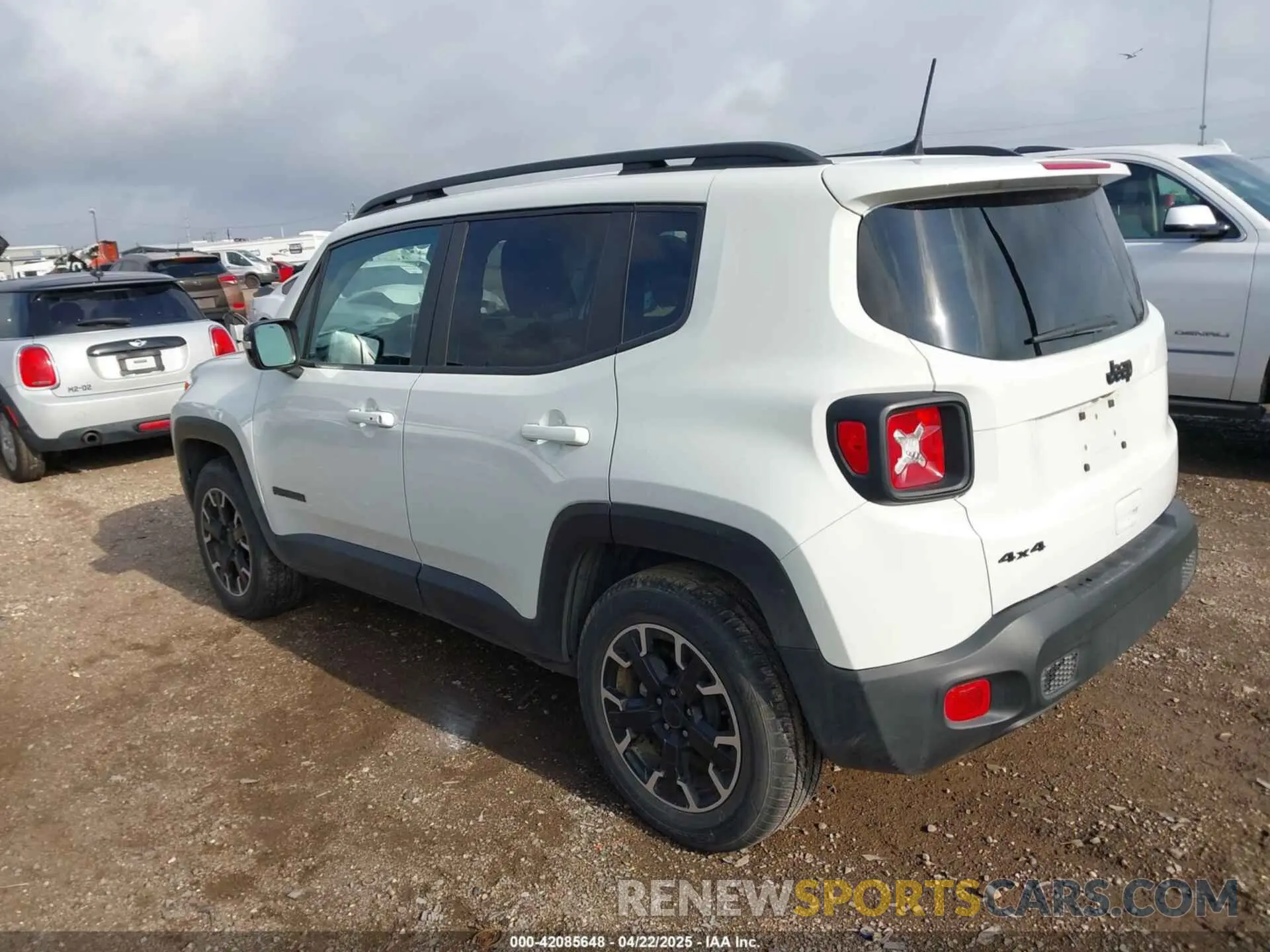 3 fotografías del automóvil dañado ZACNJDB17PPP43823 JEEP RENEGADE 2023