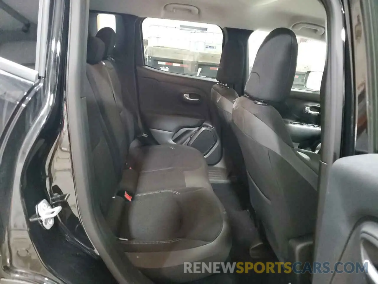 11 fotografías del automóvil dañado ZACNJDB1XPPP40897 JEEP RENEGADE 2023