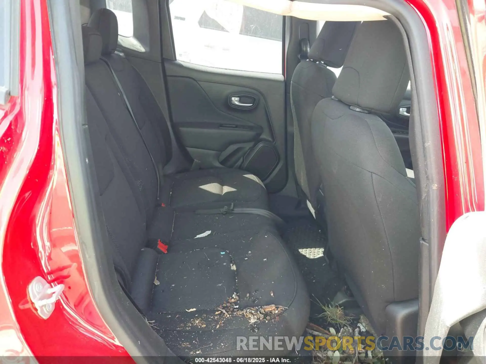 8 fotografías del automóvil dañado ZACNJDB1XPPP68568 JEEP RENEGADE 2023