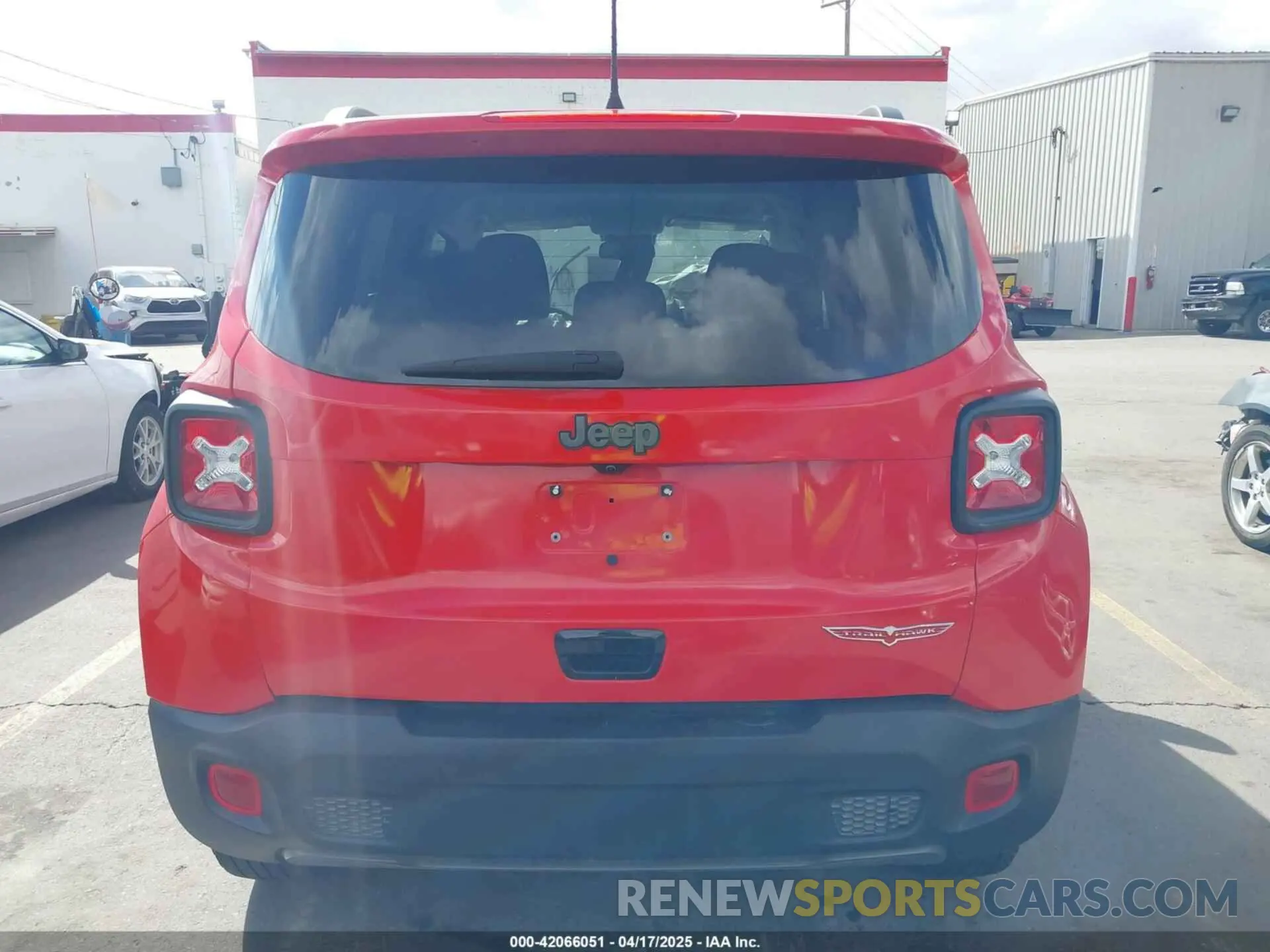 16 fotografías del automóvil dañado ZACNJDC11PPP15305 JEEP RENEGADE 2023