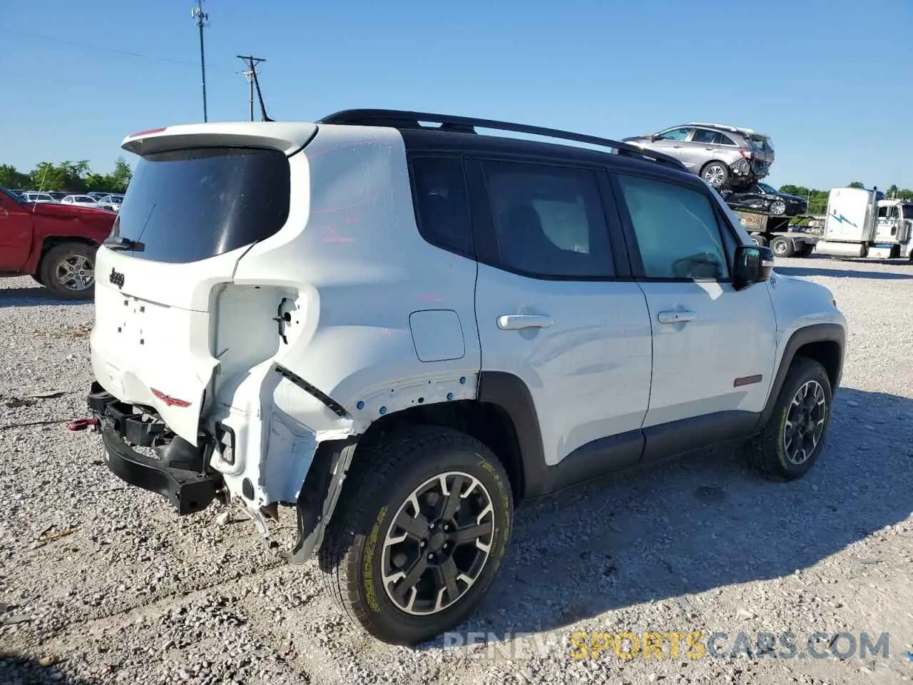 3 fotografías del automóvil dañado ZACNJDC12PPP65419 JEEP RENEGADE 2023