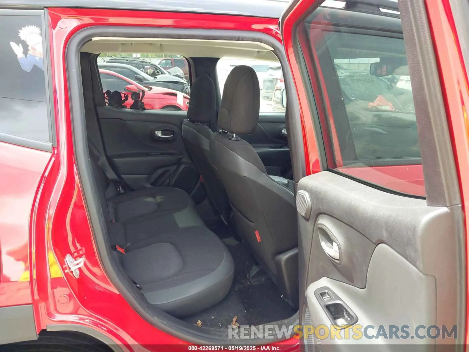 8 fotografías del automóvil dañado ZACNJDC18PPP61388 JEEP RENEGADE 2023