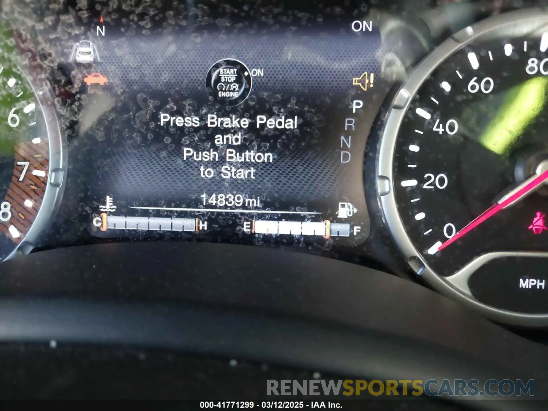15 fotografías del automóvil dañado ZACNJDC19PPP27959 JEEP RENEGADE 2023