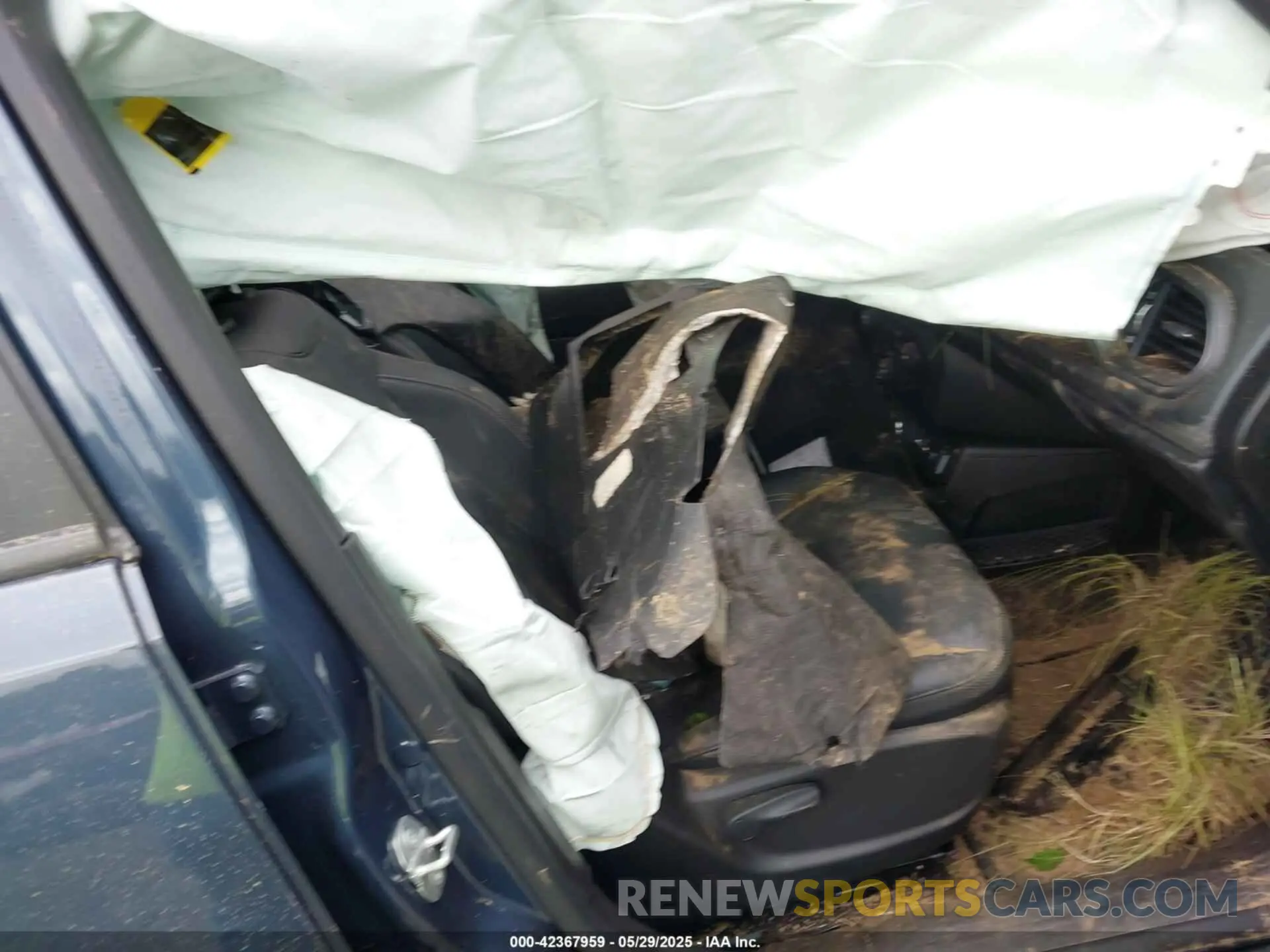 5 fotografías del automóvil dañado ZACNJDD14PPP38057 JEEP RENEGADE 2023