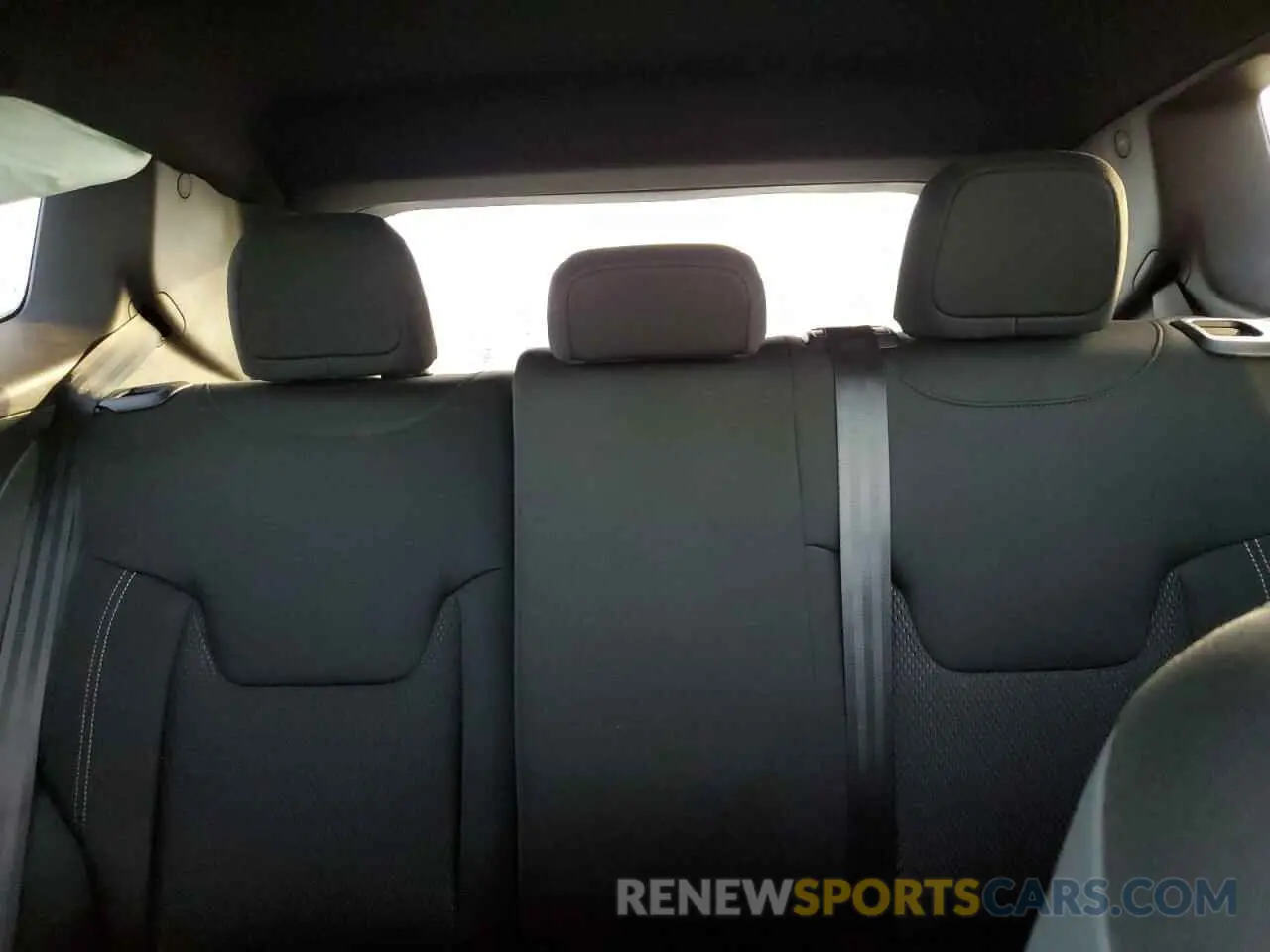 10 fotografías del automóvil dañado ZACNJDE14NPN77379 JEEP RENEGADE A 2022