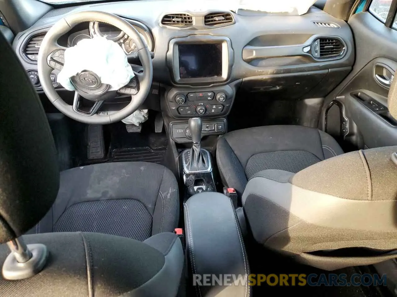 8 fotografías del automóvil dañado ZACNJDE14NPN77379 JEEP RENEGADE A 2022