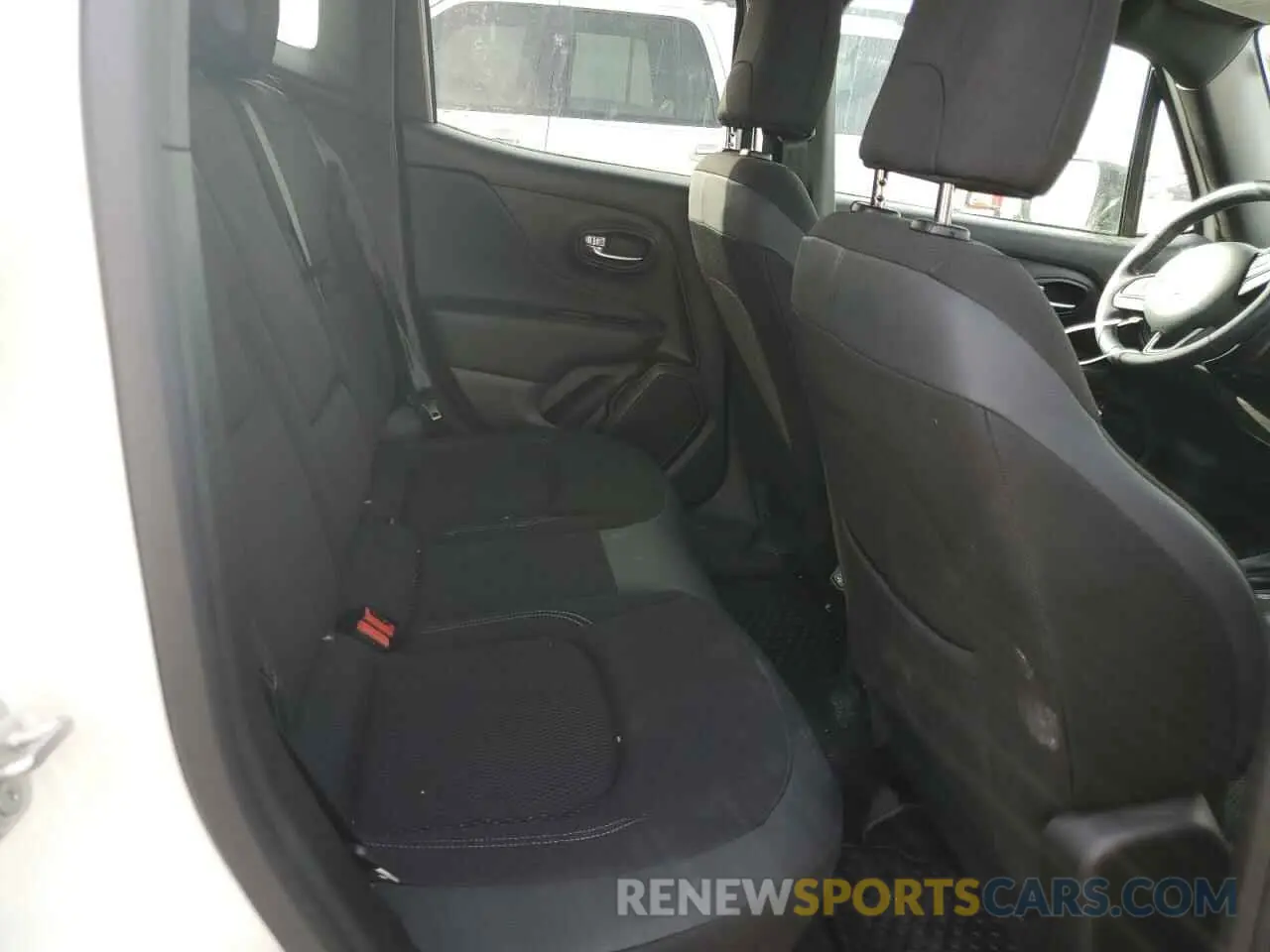 11 fotografías del automóvil dañado ZACNJDE17NPN81538 JEEP RENEGADE A 2022