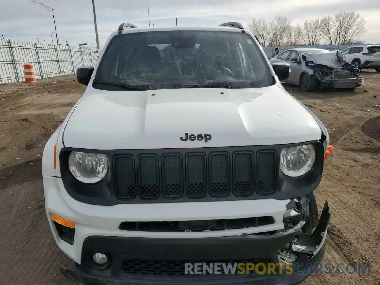 5 fotografías del automóvil dañado ZACNJDE17NPN81538 JEEP RENEGADE A 2022