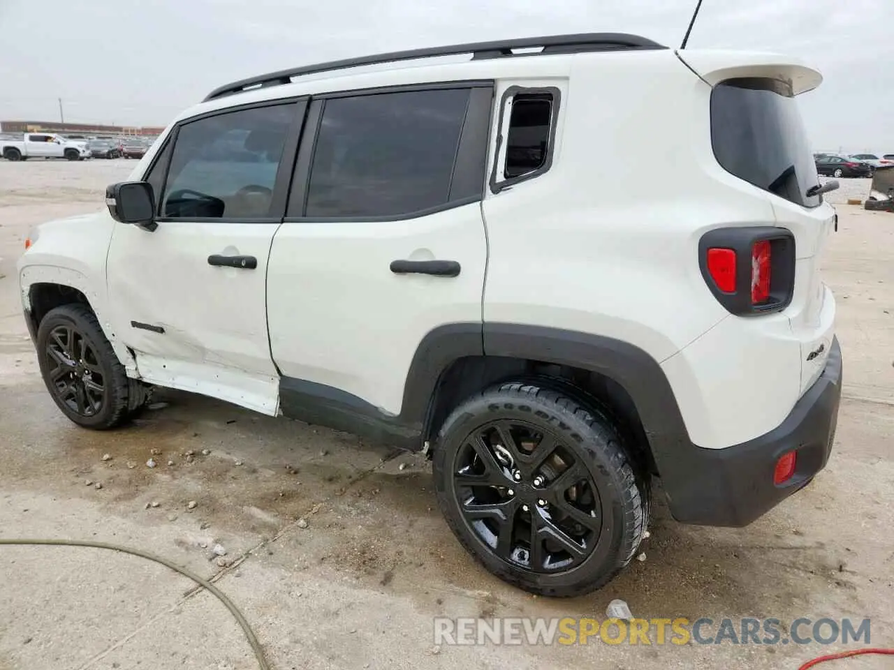 2 fotografías del automóvil dañado ZACNJDE1XPPP19771 JEEP RENEGADE A 2023