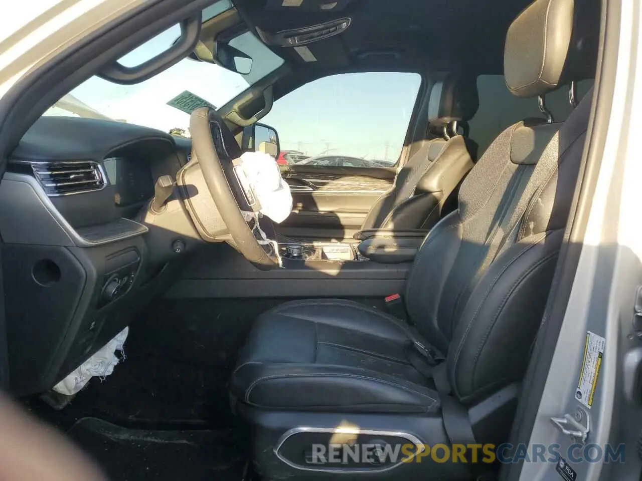 7 fotografías del automóvil dañado 1C4SJUBT5NS160858 JEEP WAGONEER 2022
