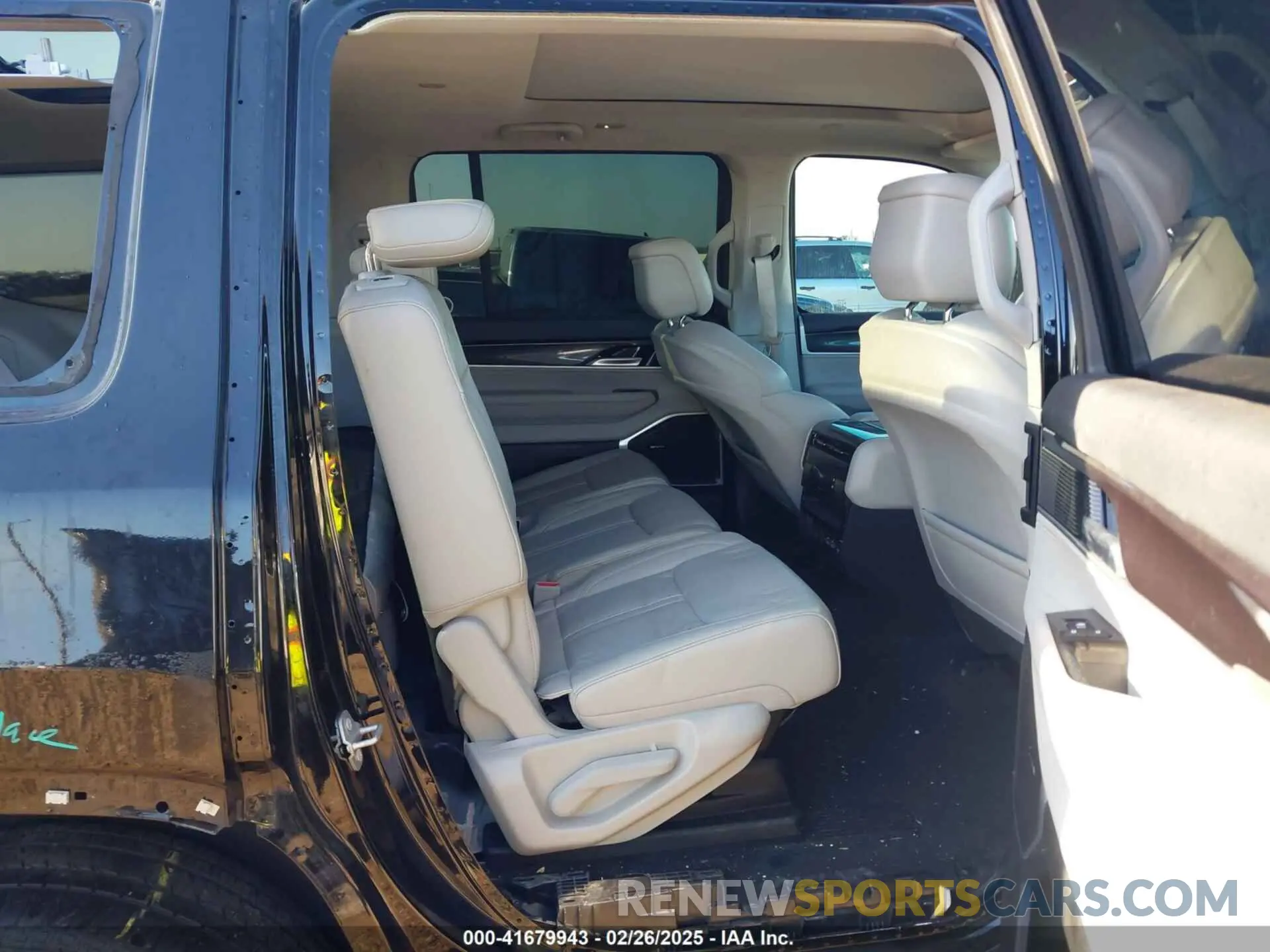 8 fotografías del automóvil dañado 1C4SJVAT0NS206152 JEEP WAGONEER 2022