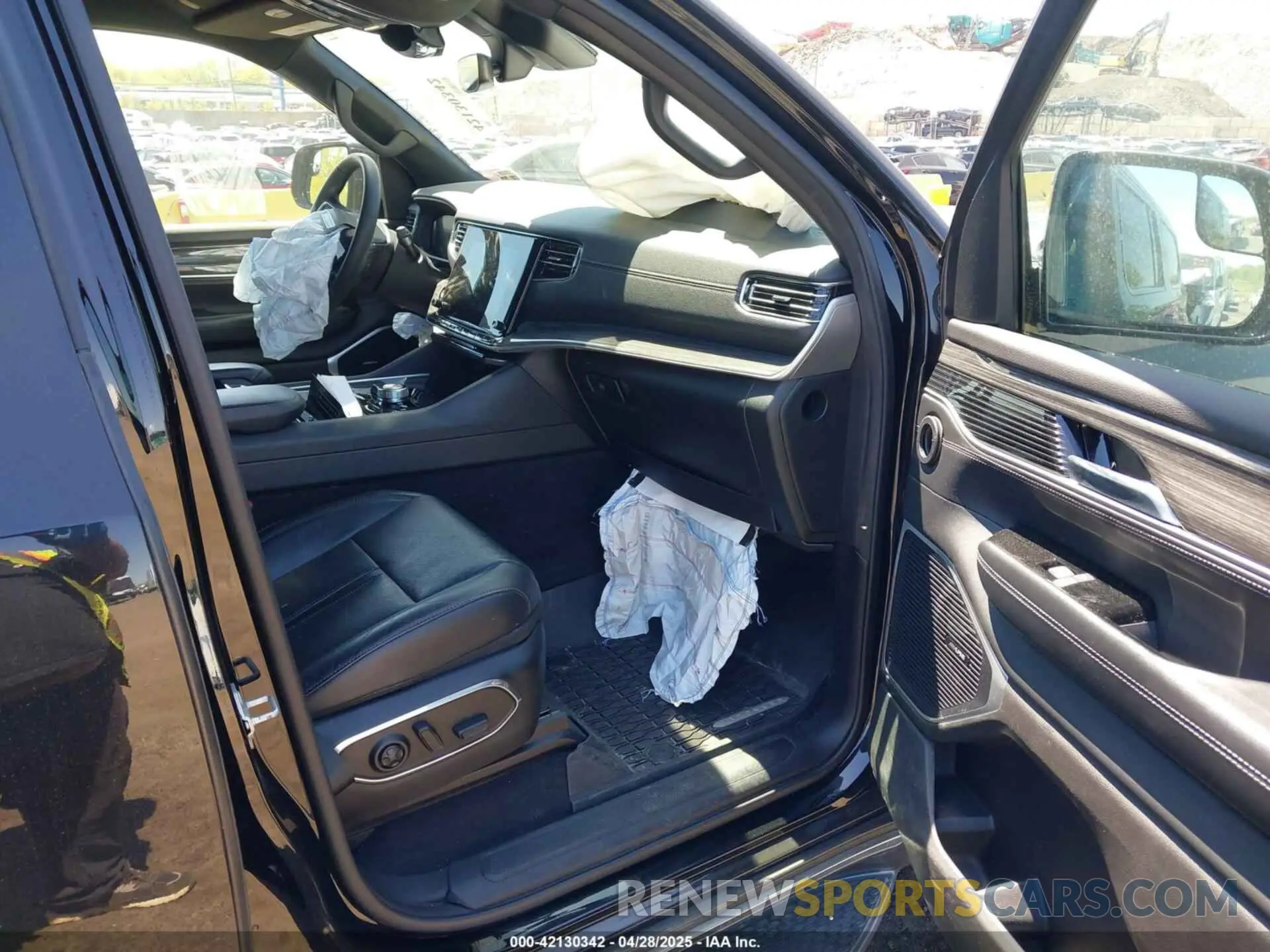 5 fotografías del automóvil dañado 1C4SJVBT4NS128926 JEEP WAGONEER 2022