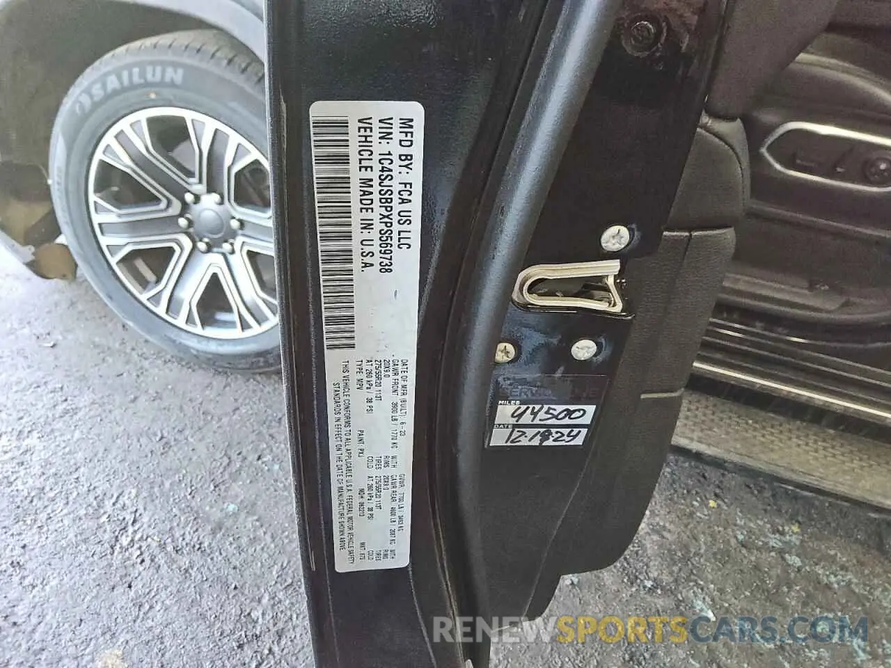 13 fotografías del automóvil dañado 1C4SJSBPXPS569738 JEEP WAGONEER 2023