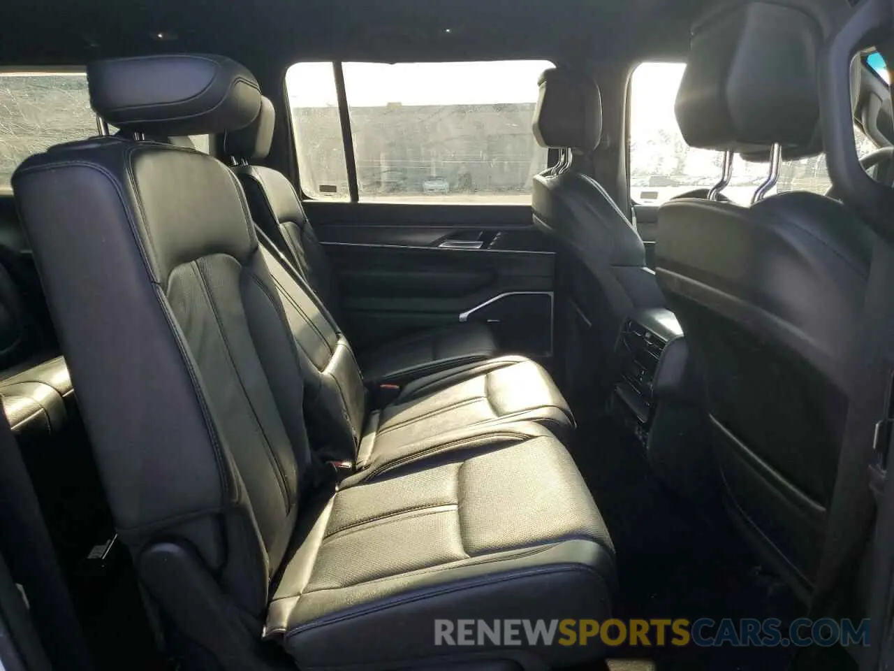 11 fotografías del automóvil dañado 1C4SJRBP2RS115687 JEEP WAGONEER 2024