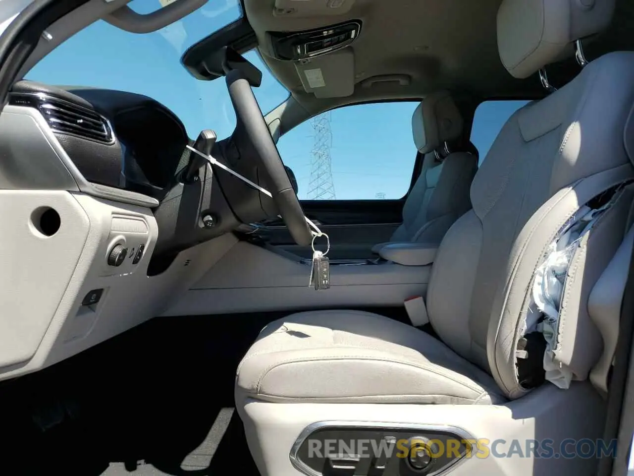 7 fotografías del automóvil dañado 1C4SJUBP0RS145869 JEEP WAGONEER 2024